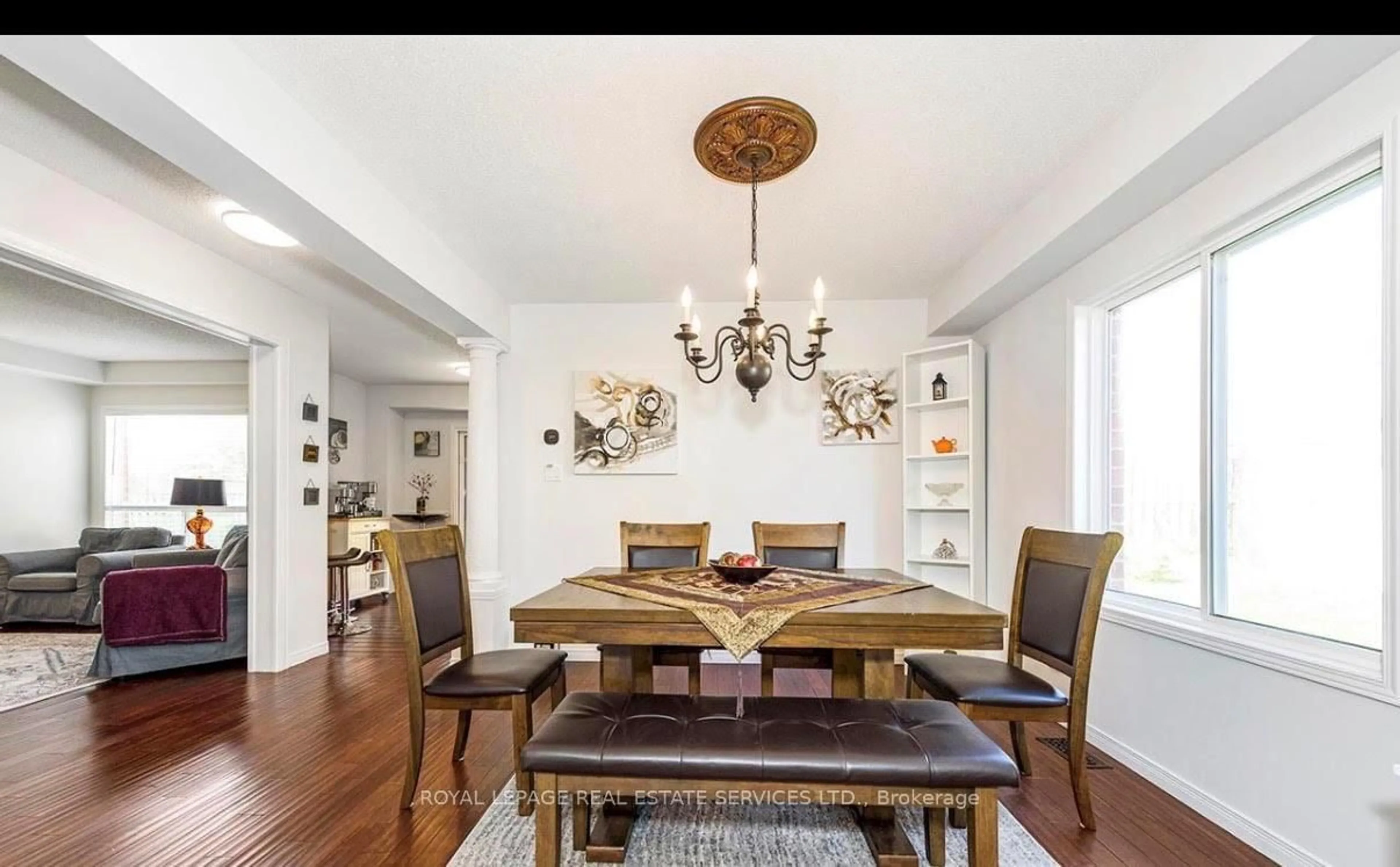 Dining room, wood/laminate floor for 635 Commonwealth Cres, Kitchener Ontario N2E 4J9