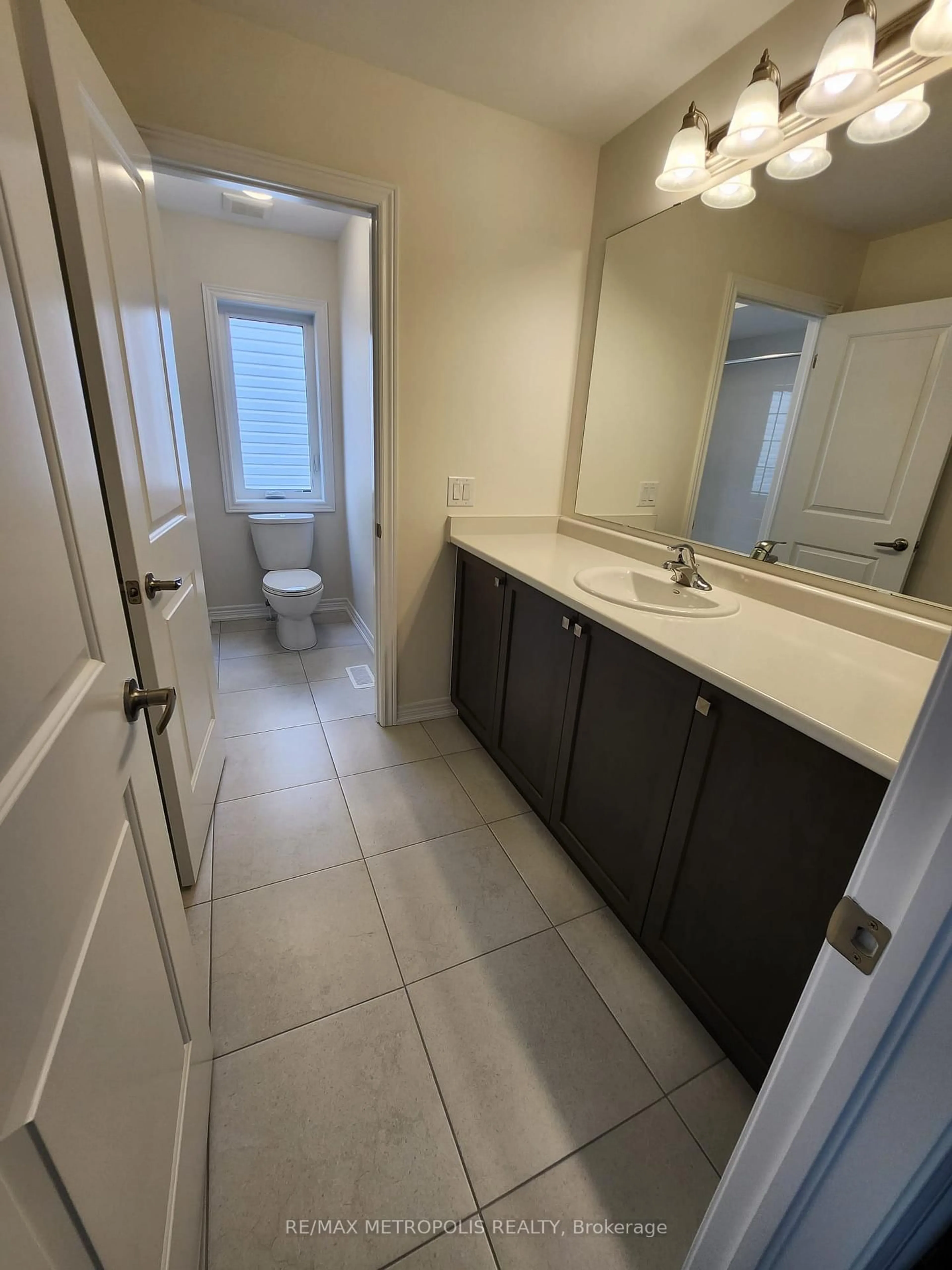 A pic of a room for 15 Georgina St, Kitchener Ontario N2R 0S6