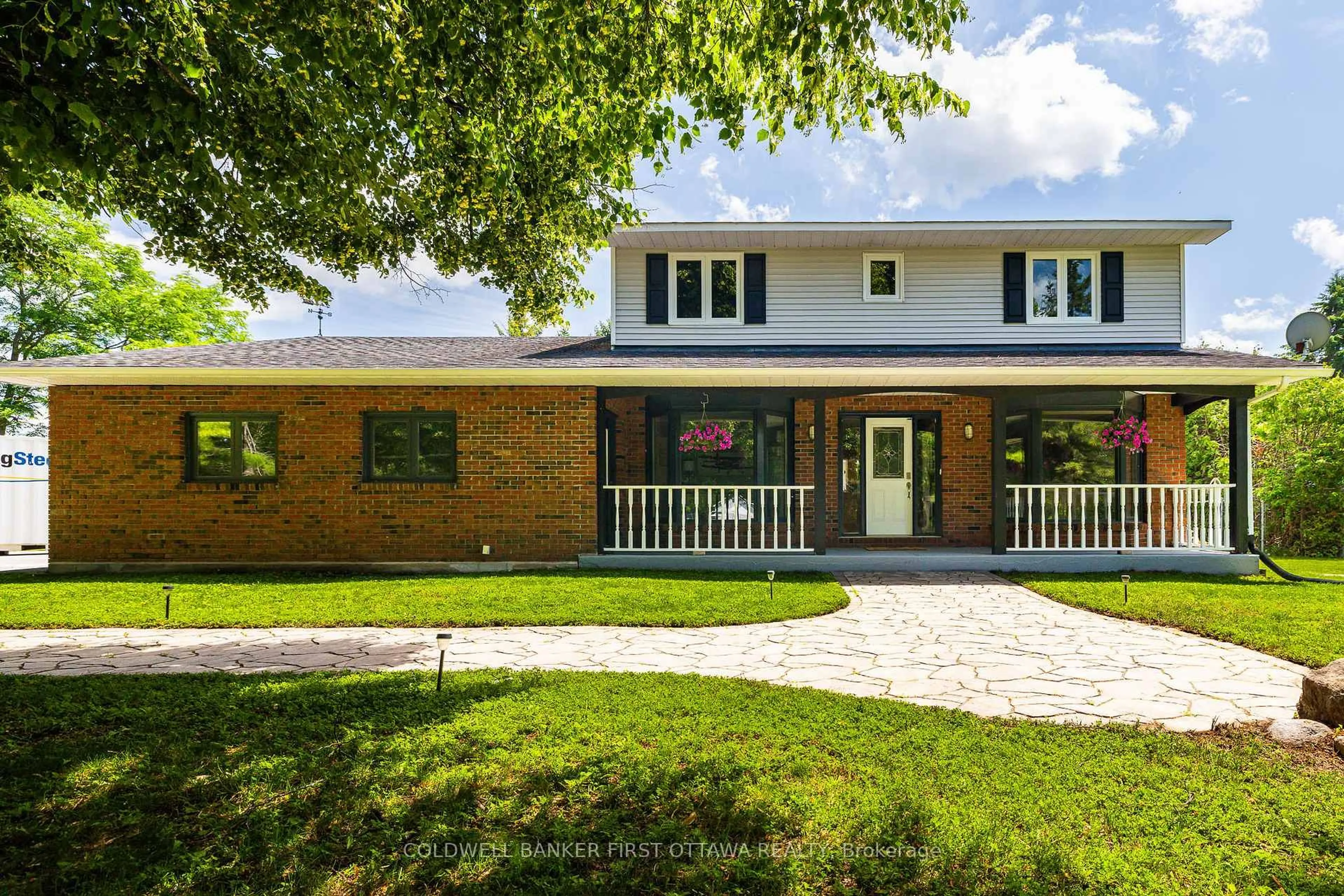 Home with brick exterior material, street for 388 High St, Carleton Place Ontario K7C 1X1