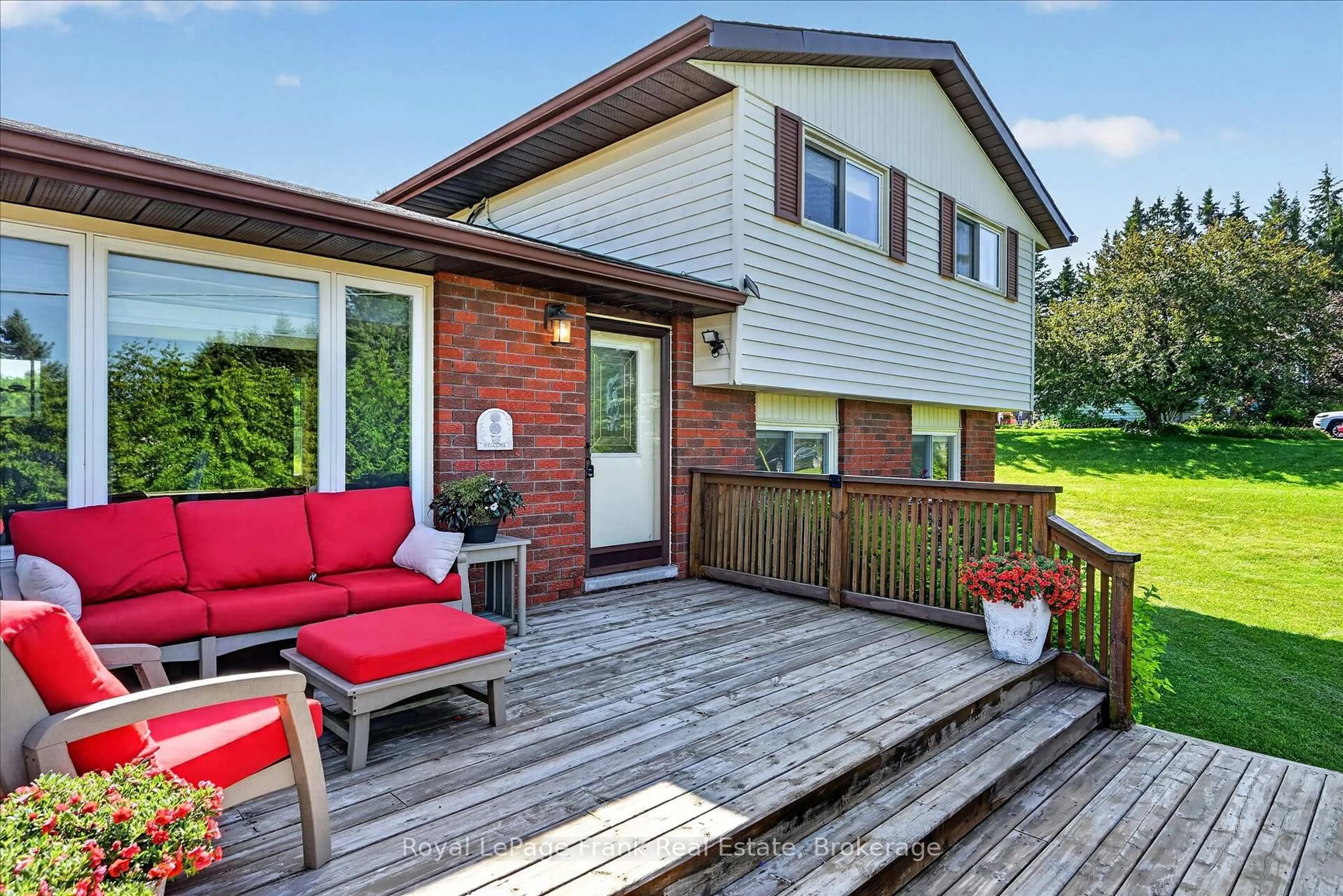 Patio, unknown for 35 Grandview Dr, Kawartha Lakes Ontario K0L 2W0