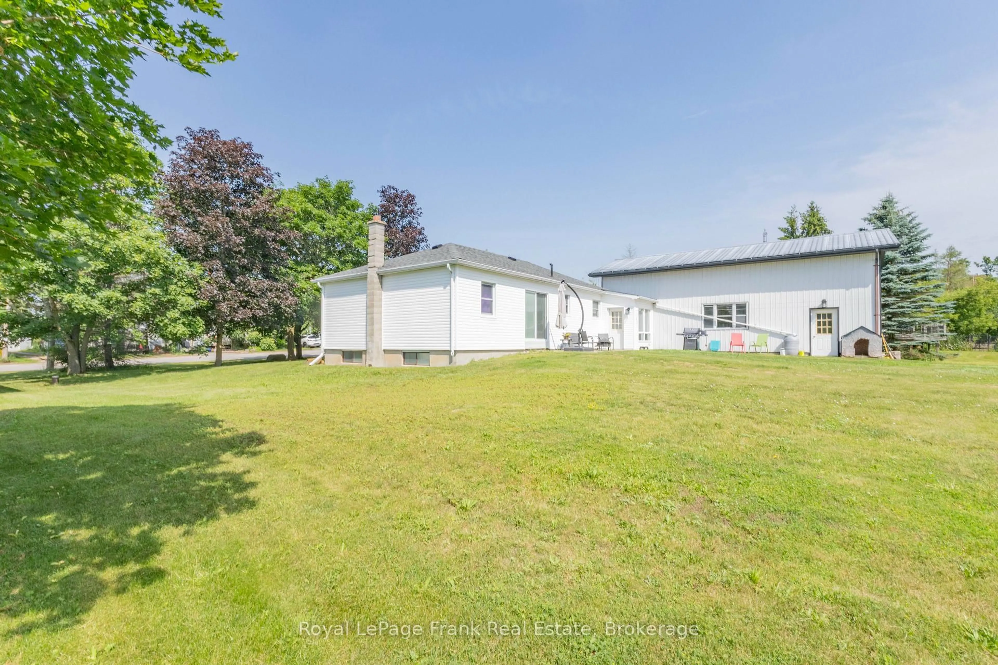 A pic from outside/outdoor area/front of a property/back of a property/a pic from drone, unknown for 2326 Elm Tree Rd, Kawartha Lakes Ontario K0M 1E0