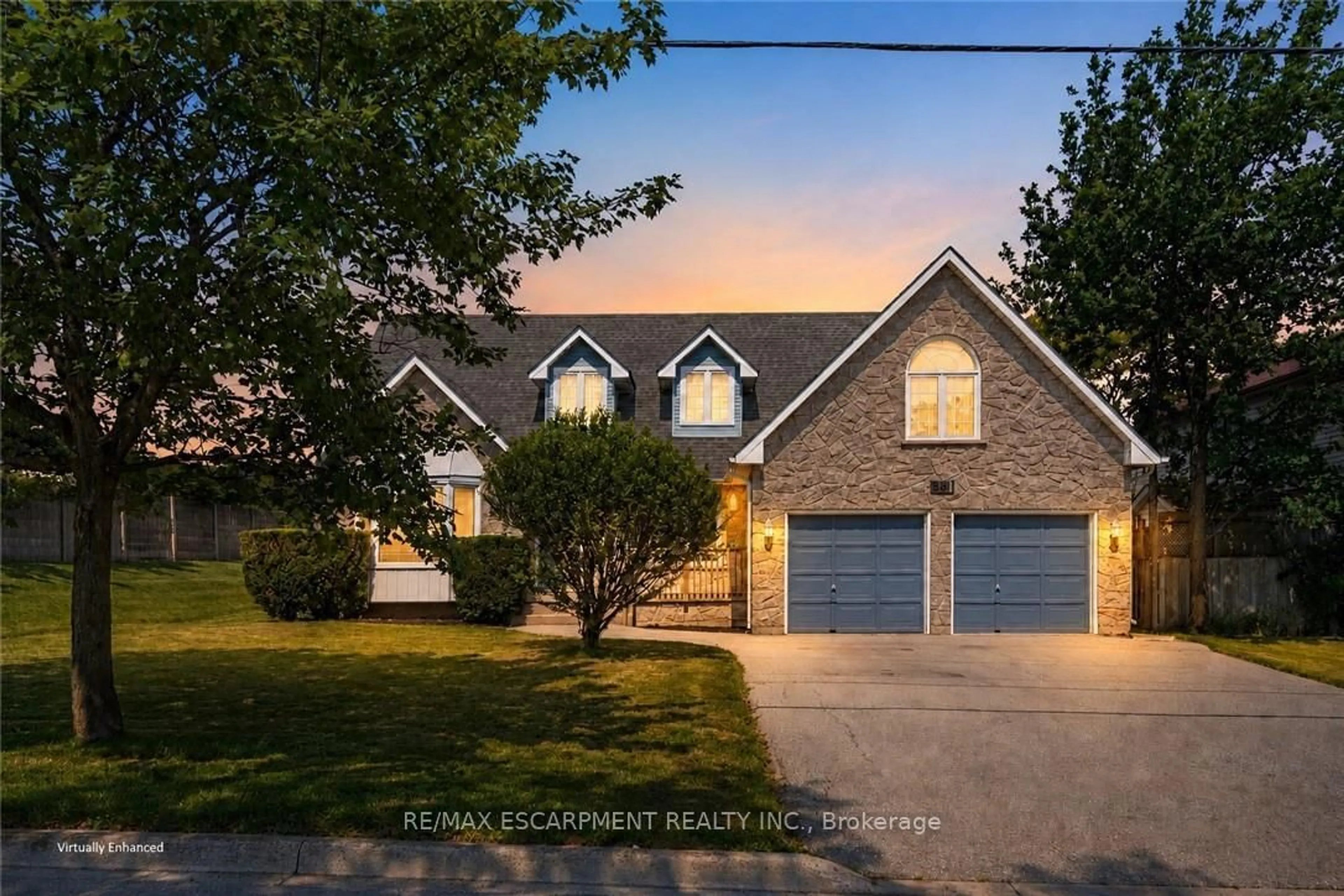 Unknown for 381 Kerman Ave, Grimsby Ontario L3M 5C4