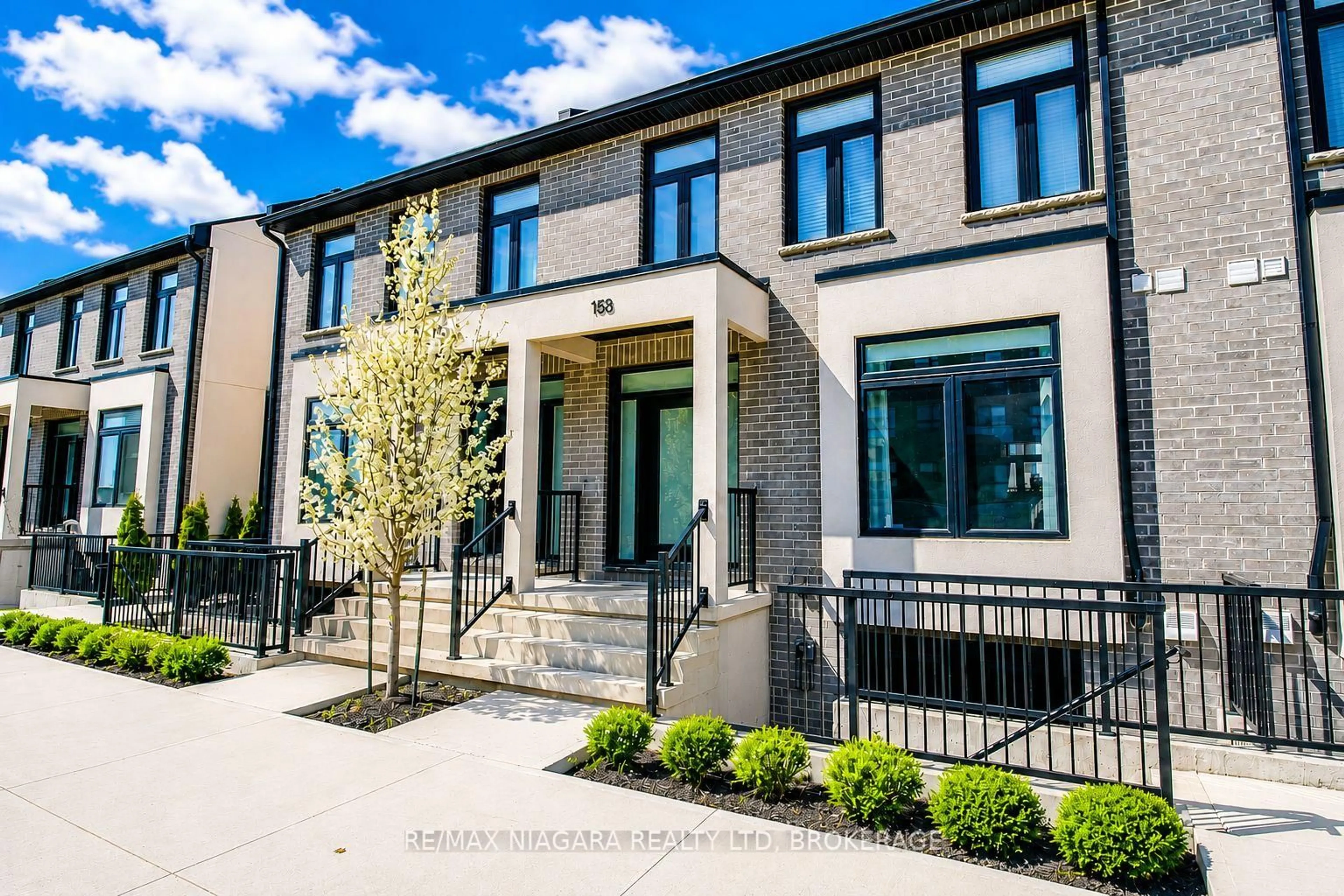 Home with brick exterior material, street for 153 Summersides Blvd, Pelham Ontario L0S 1E6
