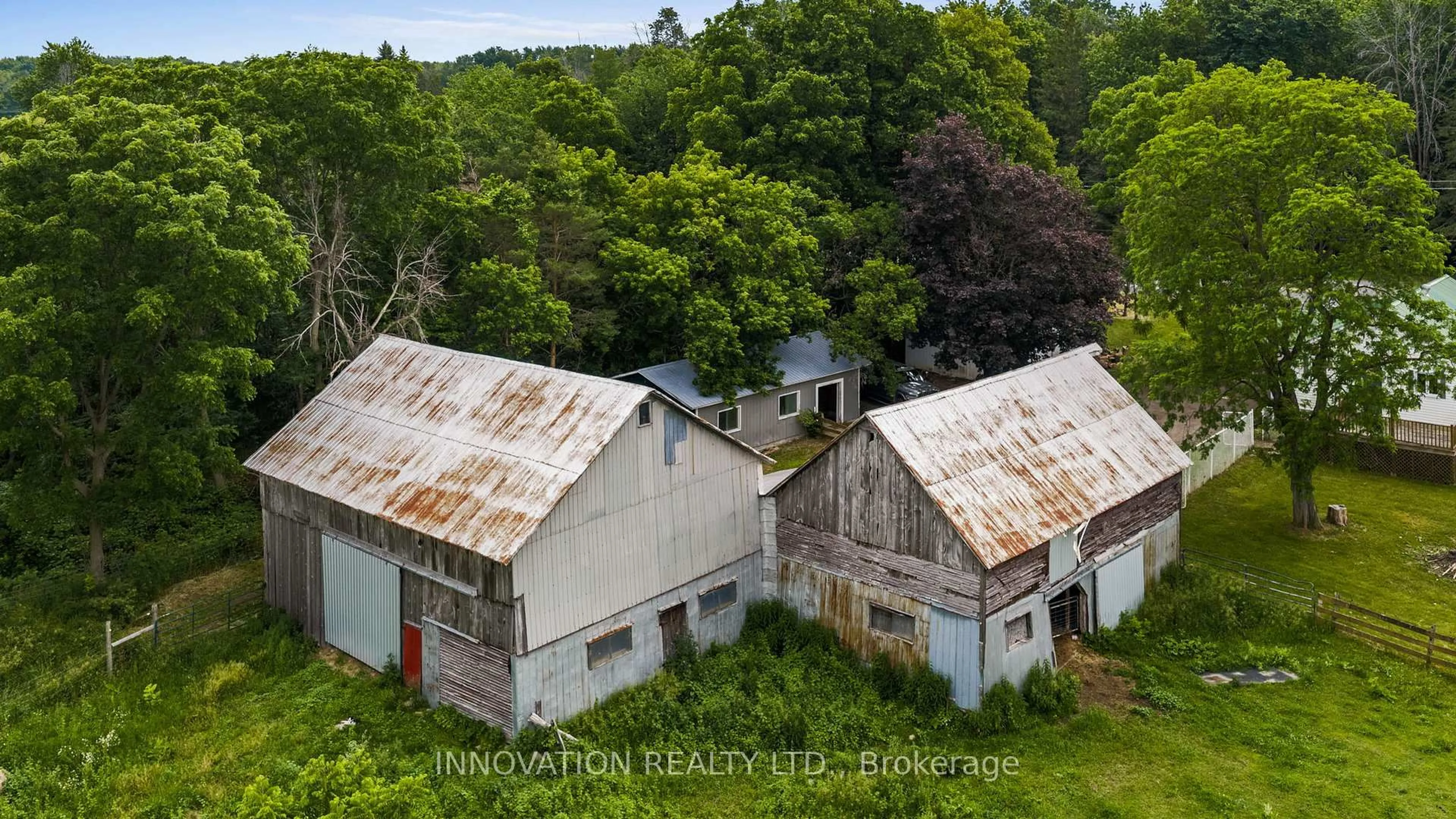 A pic from outside/outdoor area/front of a property/back of a property/a pic from drone, building for 3866 County rd 7 Rd, South Dundas Ontario K0C 1H0