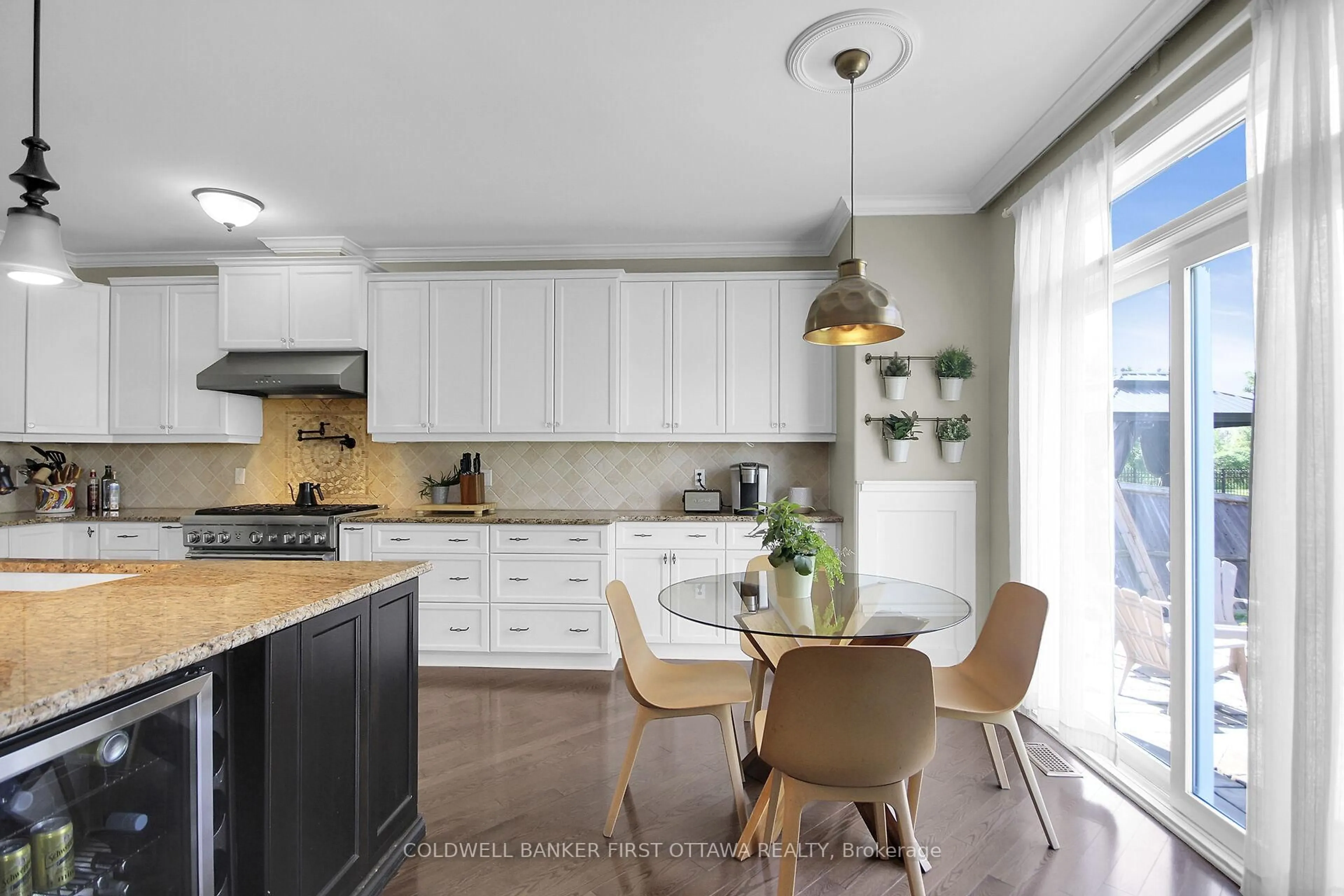Open concept kitchen, unknown for 104 Gracewood Cres, Ottawa Ontario K1T 0J5