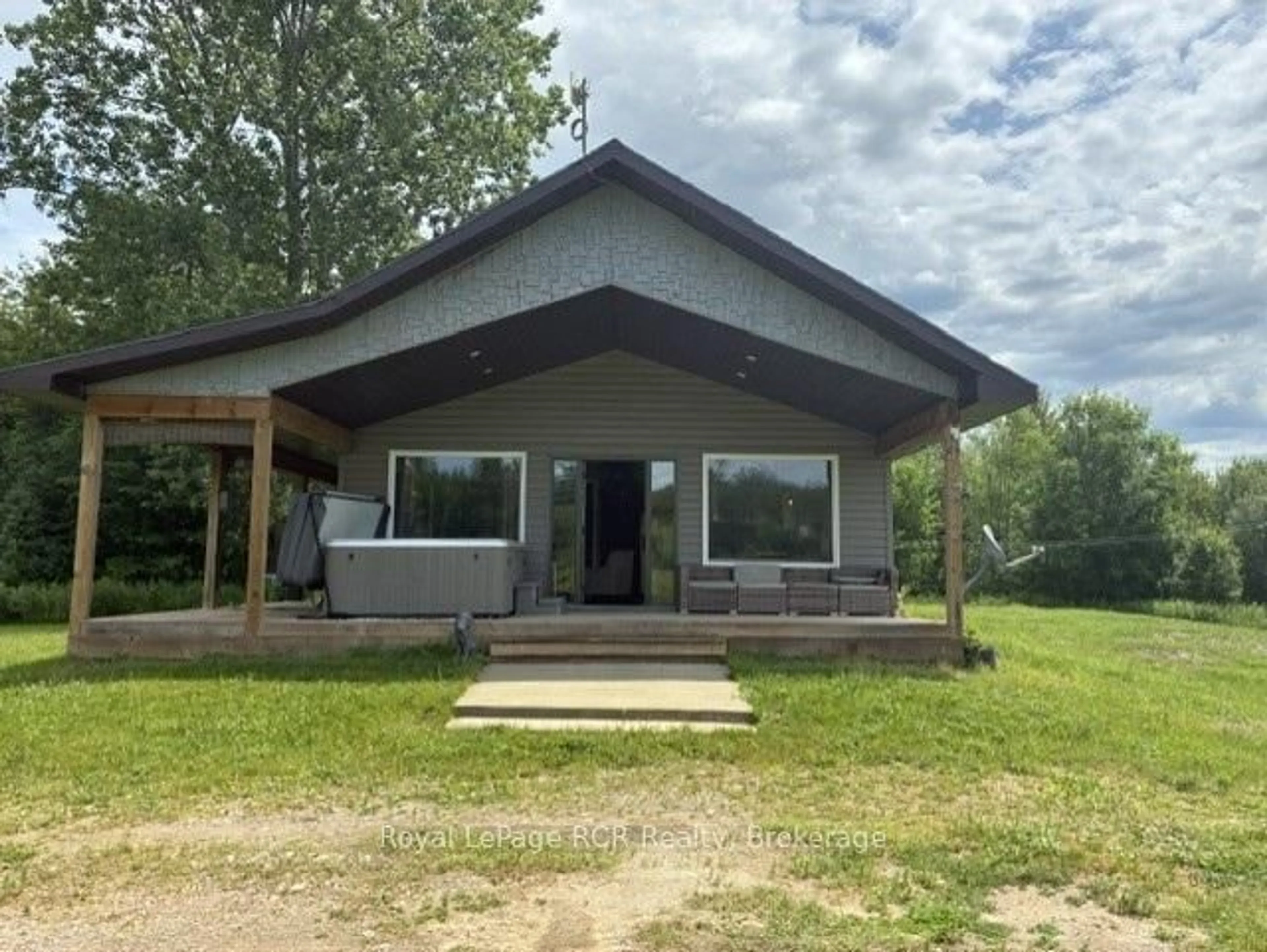 Unknown for 382162 Concession 17 Rd, Georgian Bluffs Ontario N0H 2T0