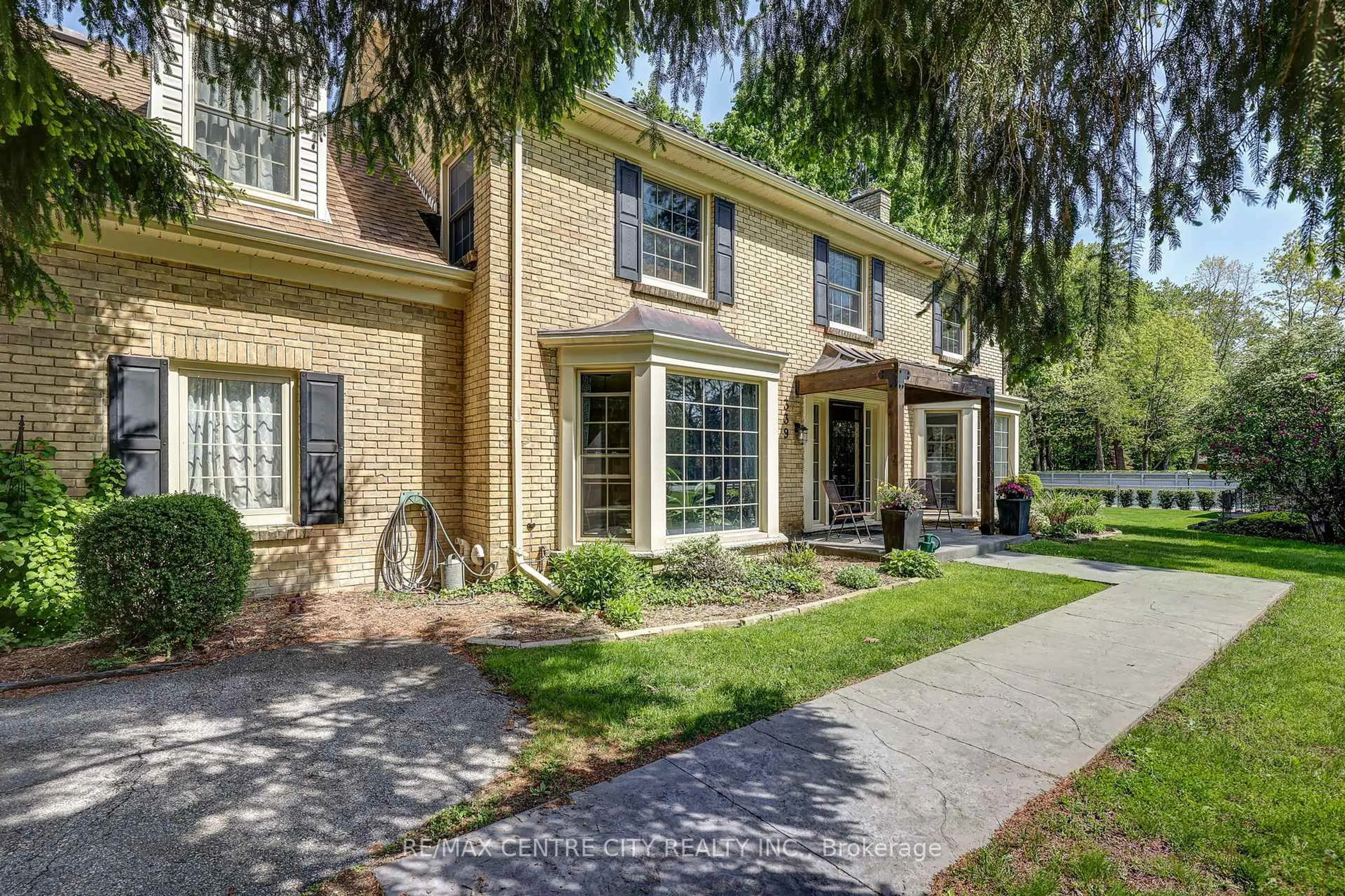 Home with brick exterior material, street for 339 Sunset Dr, Central Elgin Ontario N5R 3C6