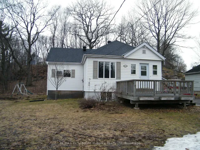 94 William St, Parry Sound 3