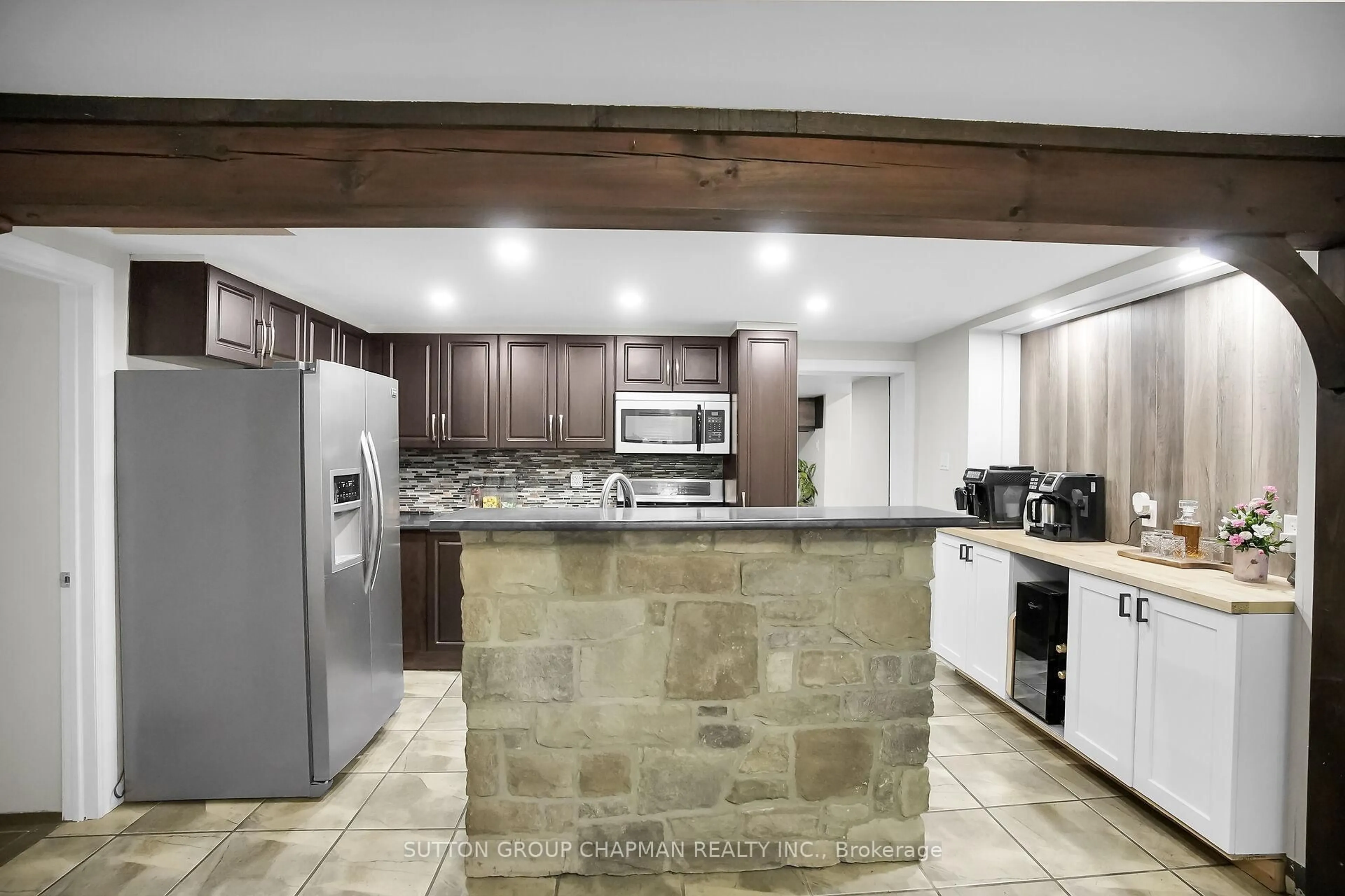 Open concept kitchen, ceramic/tile floor for 15 Arthur St, Lambton Shores Ontario N0N 1J0