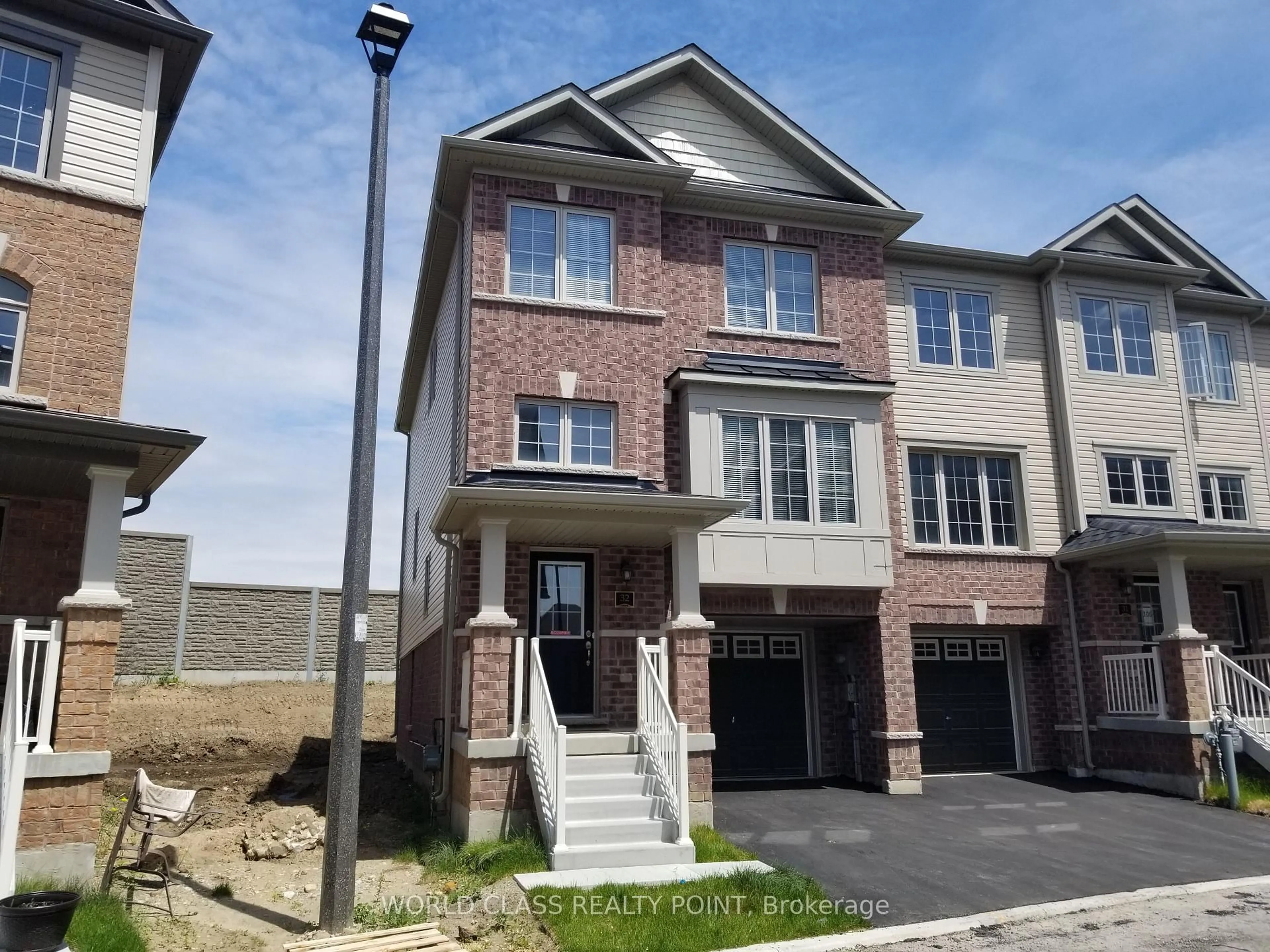 Home with brick exterior material, street for 470 Linden Dr #32, Cambridge Ontario N3H 5L5