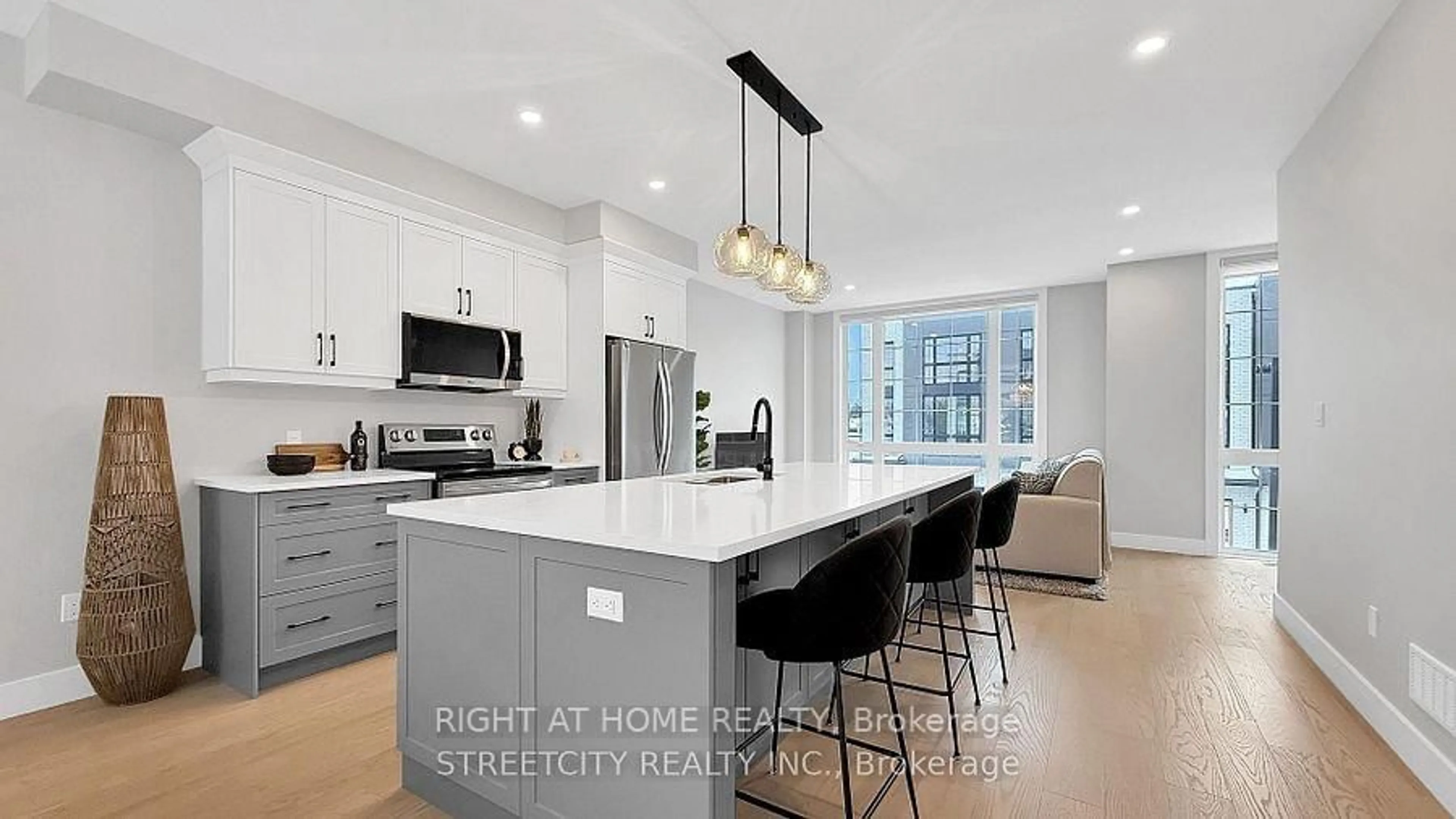 Open concept kitchen, ceramic/tile floor for 2500 MAIN St #14, London South Ontario N6P 1T5