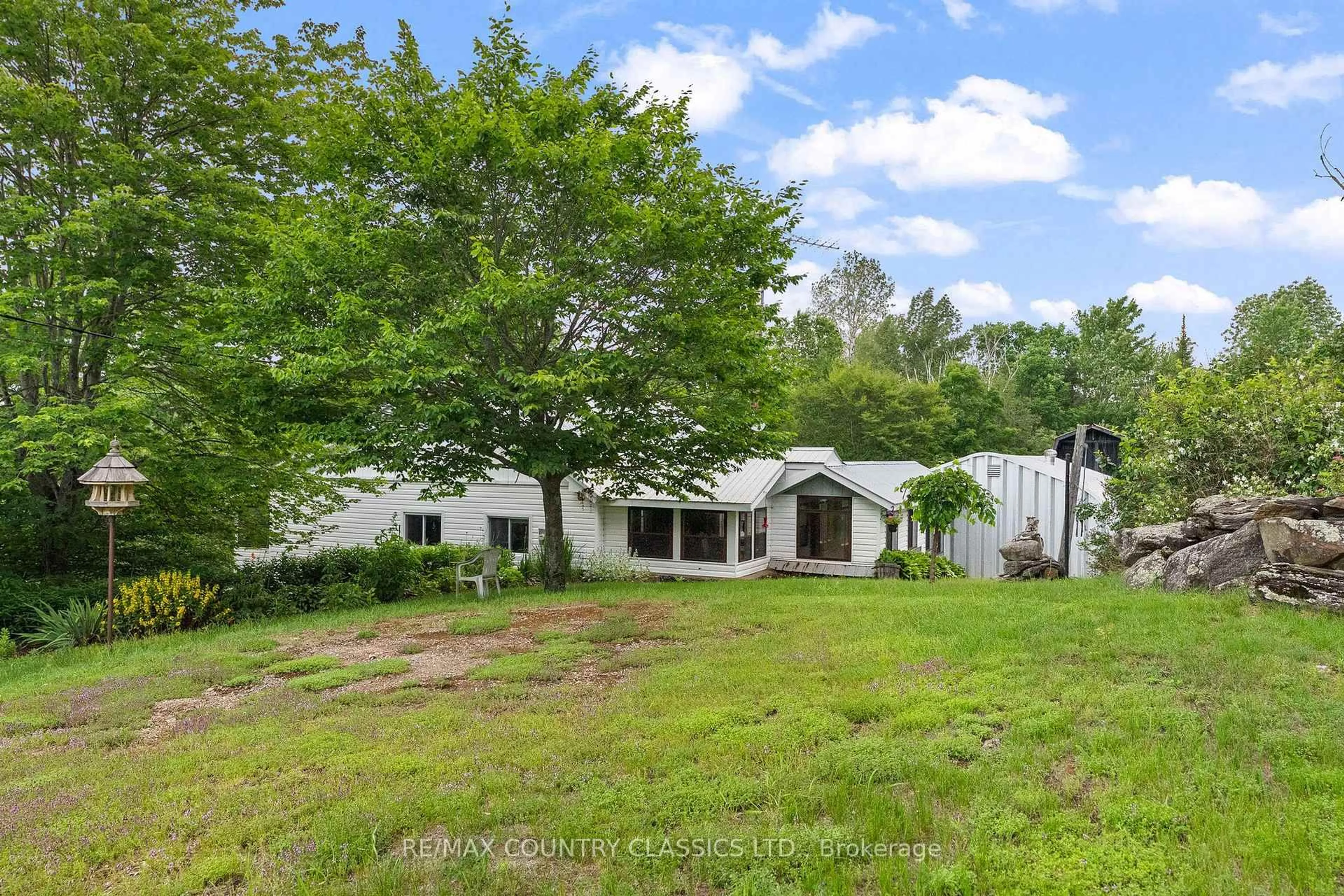 A pic from outside/outdoor area/front of a property/back of a property/a pic from drone, unknown for 4587 Old Hastings Rd, Hastings Ontario K0L 1W0