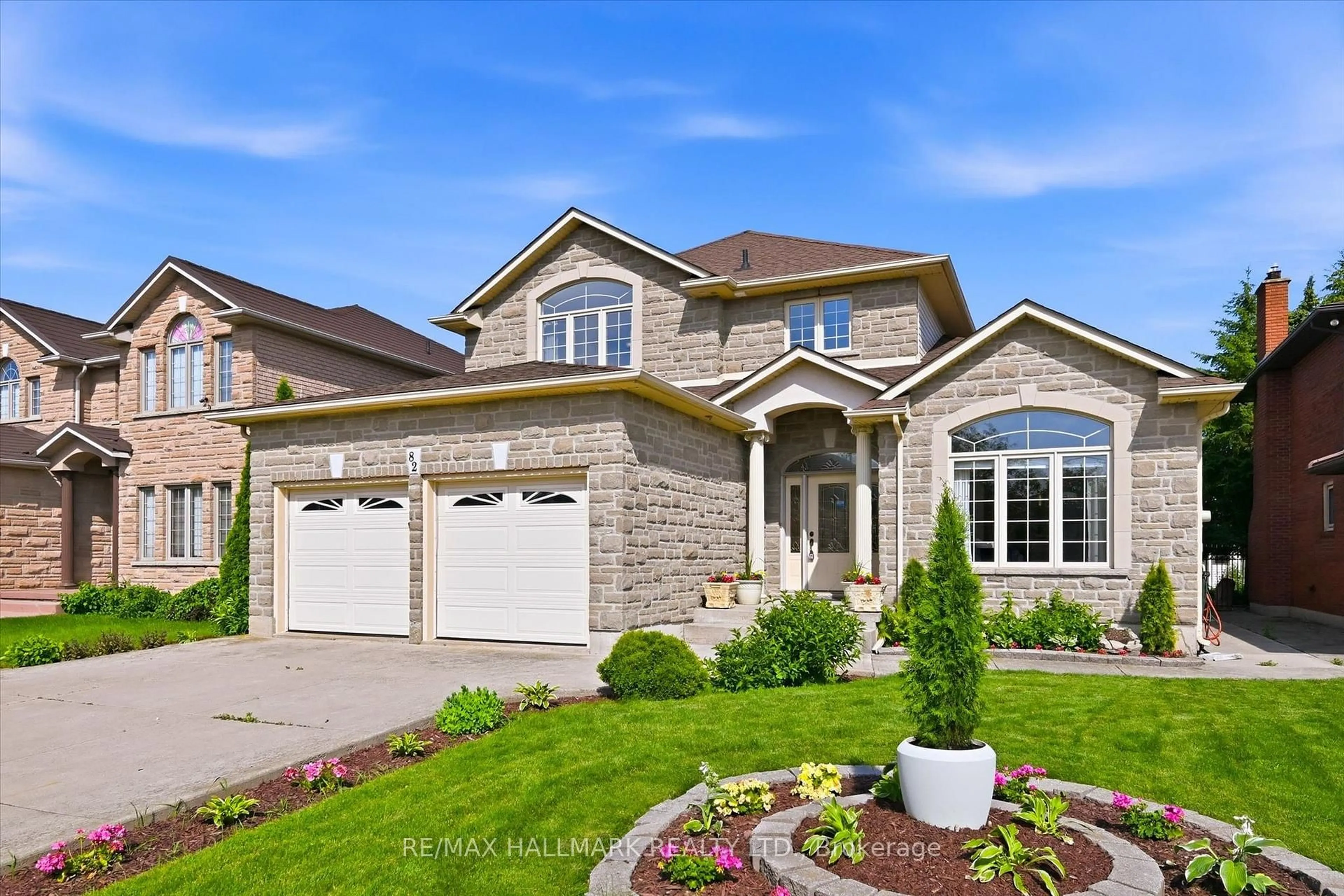 Home with brick exterior material, street for 82 Second Rd, Hamilton Ontario L8J 2V2