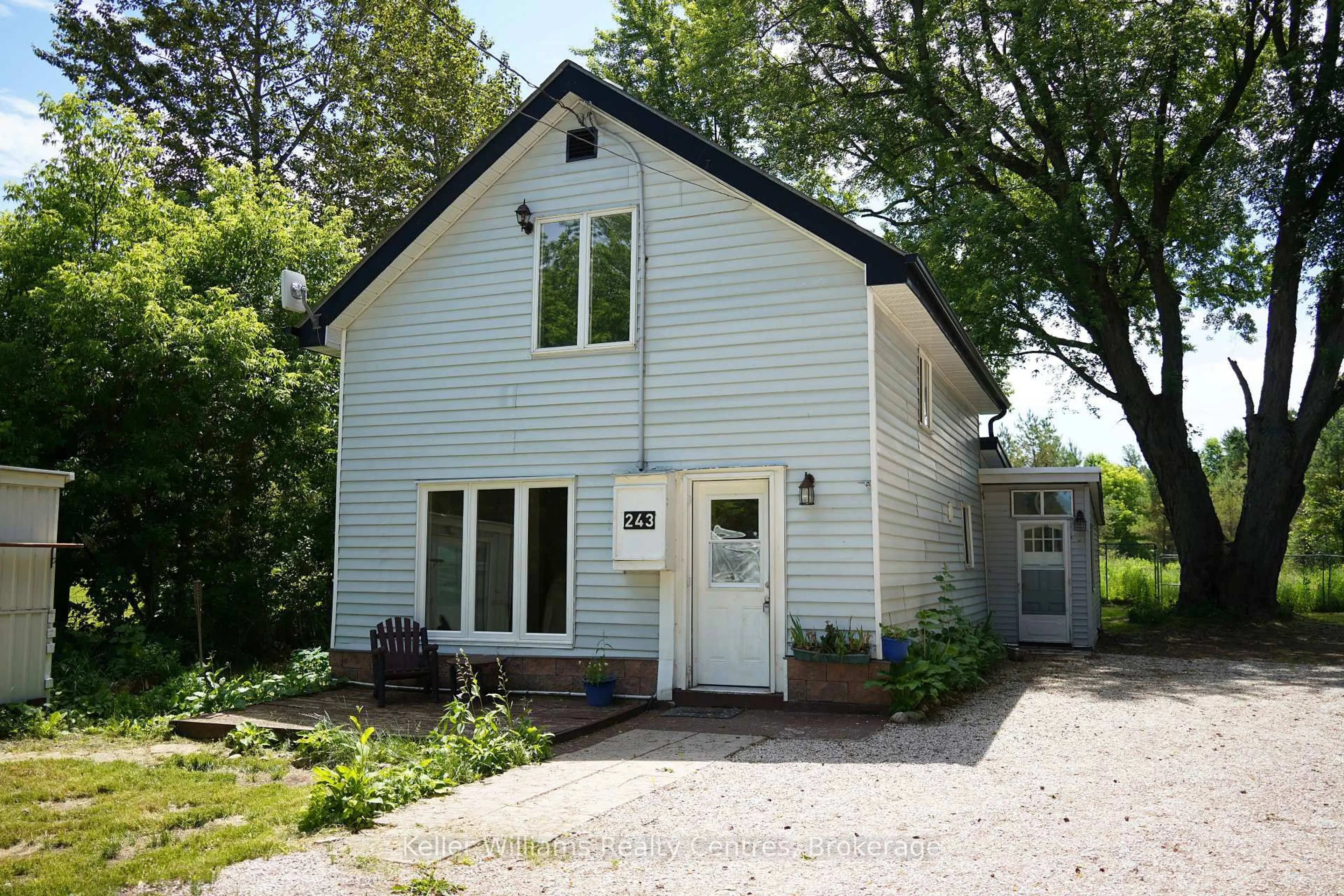 Home with vinyl exterior material, street for 243 Queen St, South Bruce Peninsula Ontario N0H 1P0