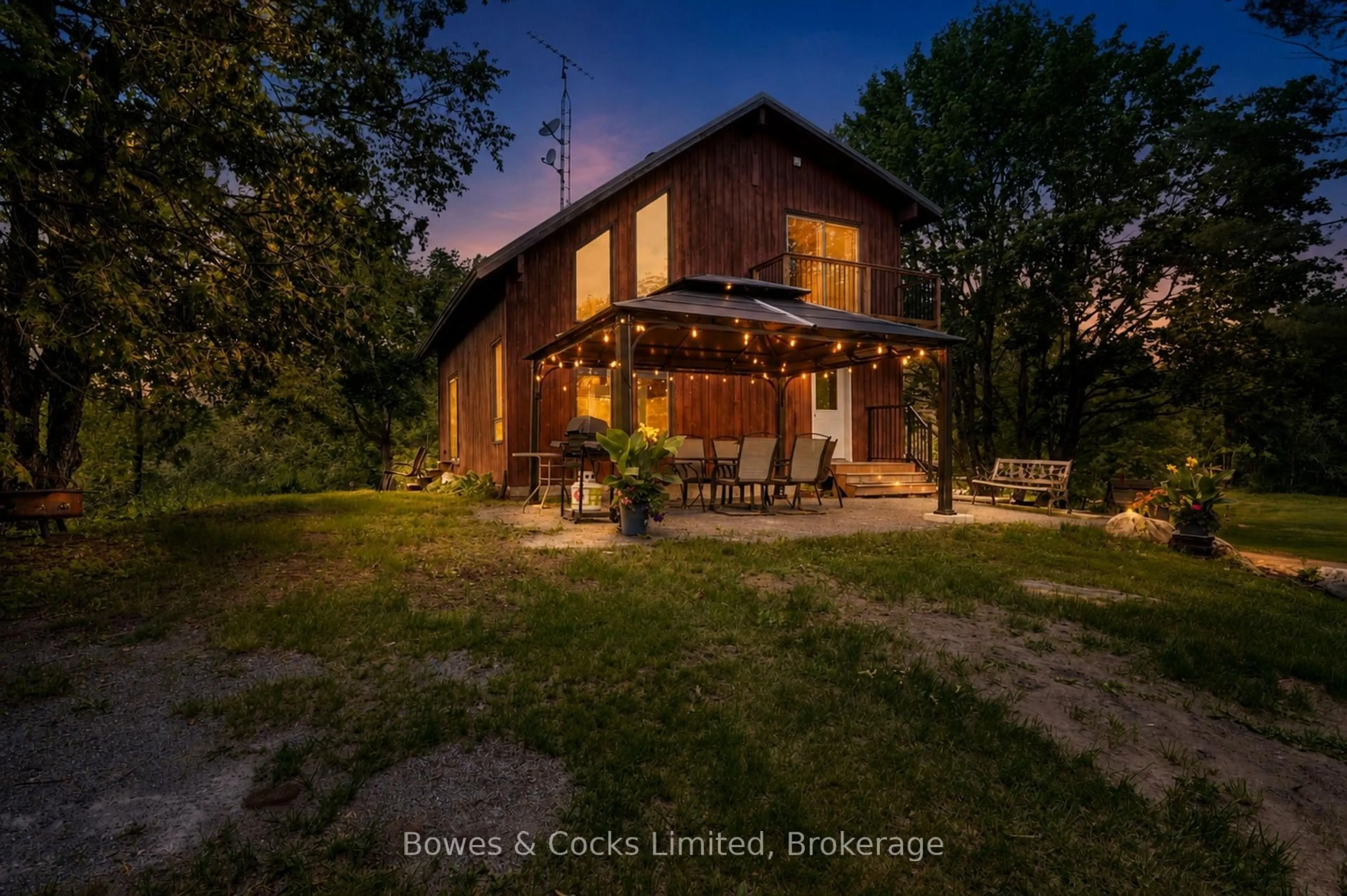 A pic from outside/outdoor area/front of a property/back of a property/a pic from drone, building for 2885 Lower Faraday Rd, Coe Hill Ontario K0L 1P0