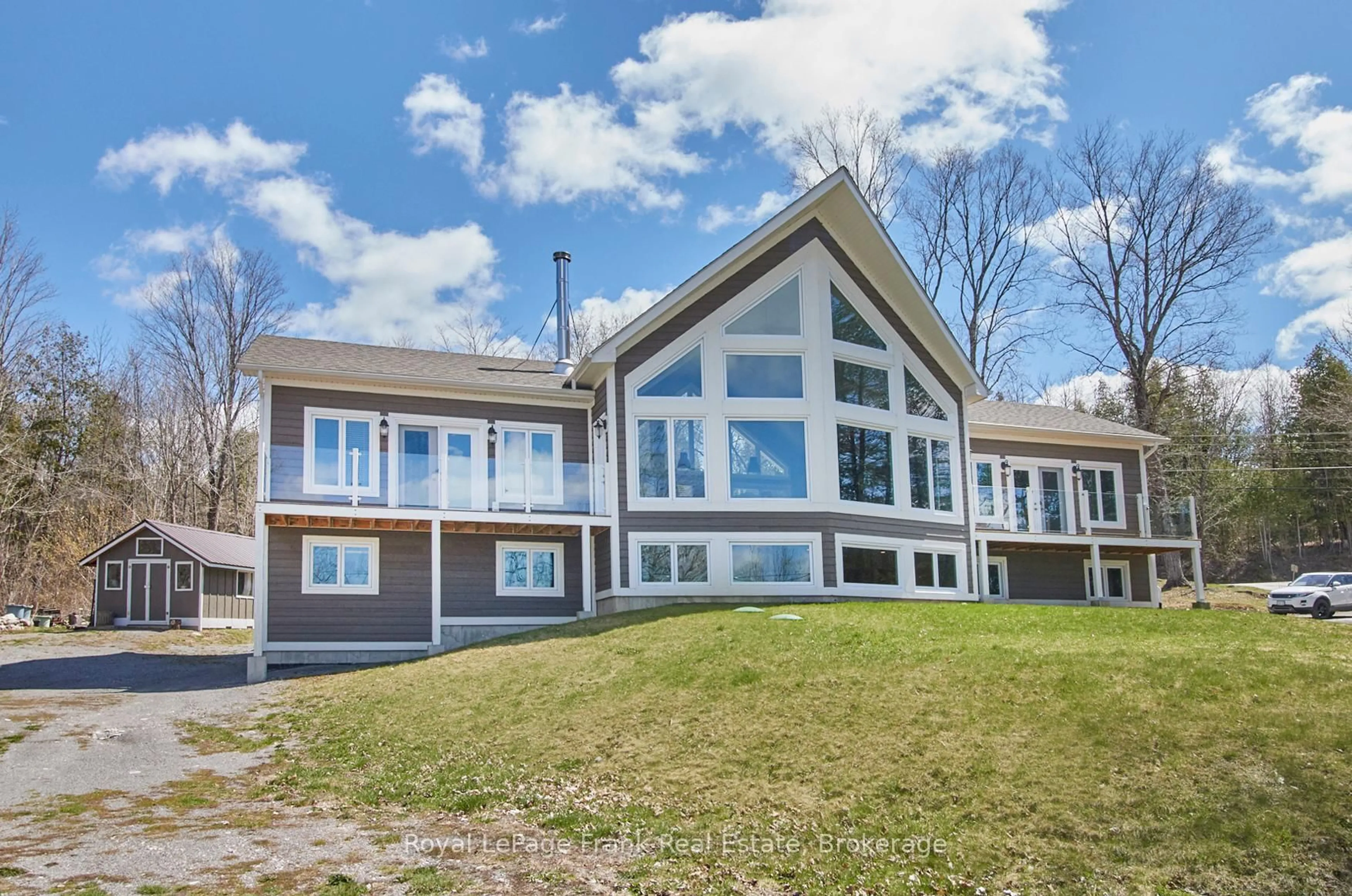 Home with vinyl exterior material, water/lake/river/ocean view for 2269 McCracken's Landing Rd, Douro-Dummer Ontario K0L 2H0