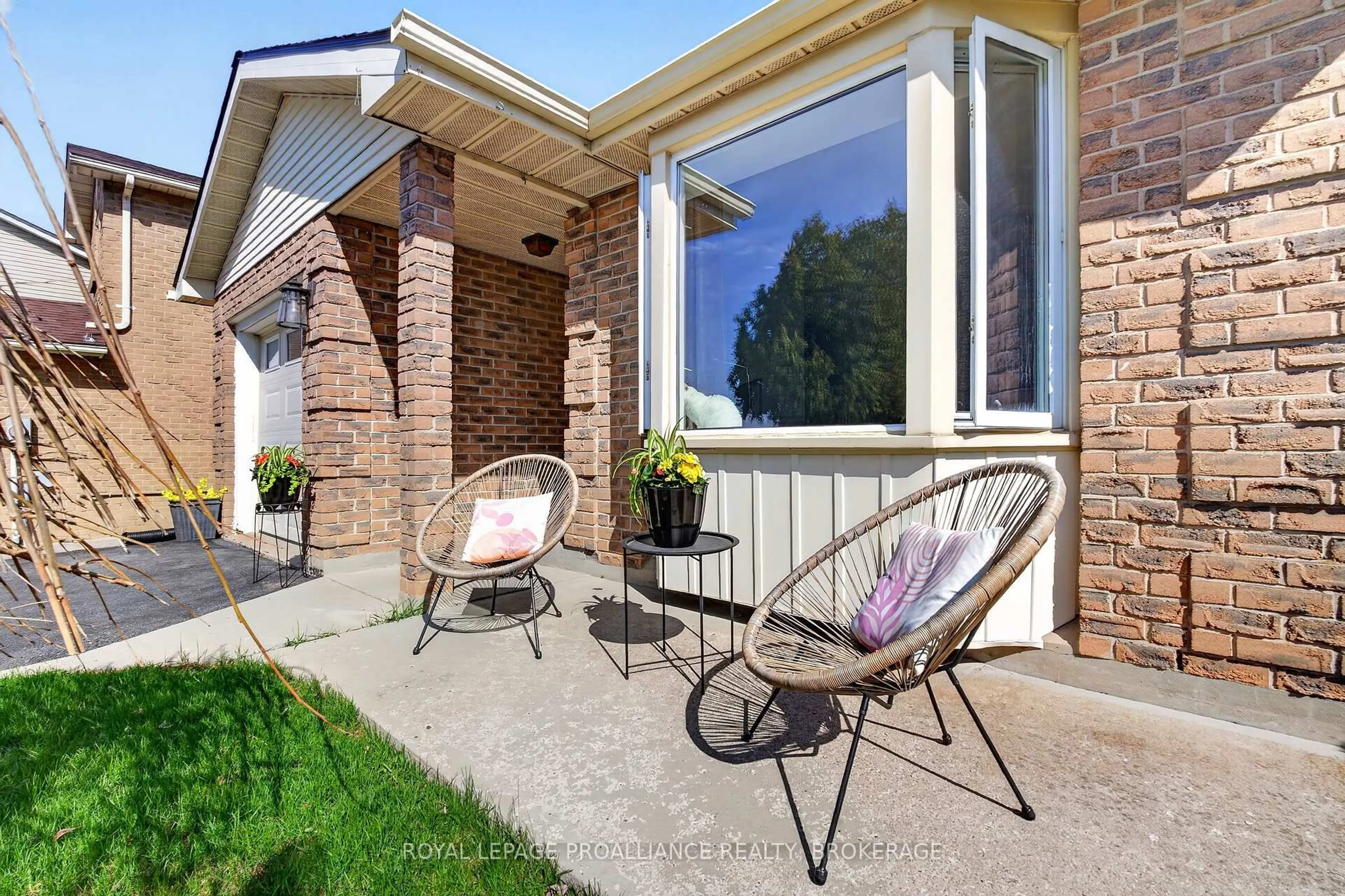 Patio, street for 16 Grenadier Dr, Kingston Ontario K7K 6E8