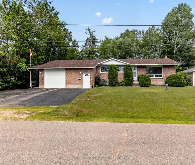 7 Martin St, Chalk River 3