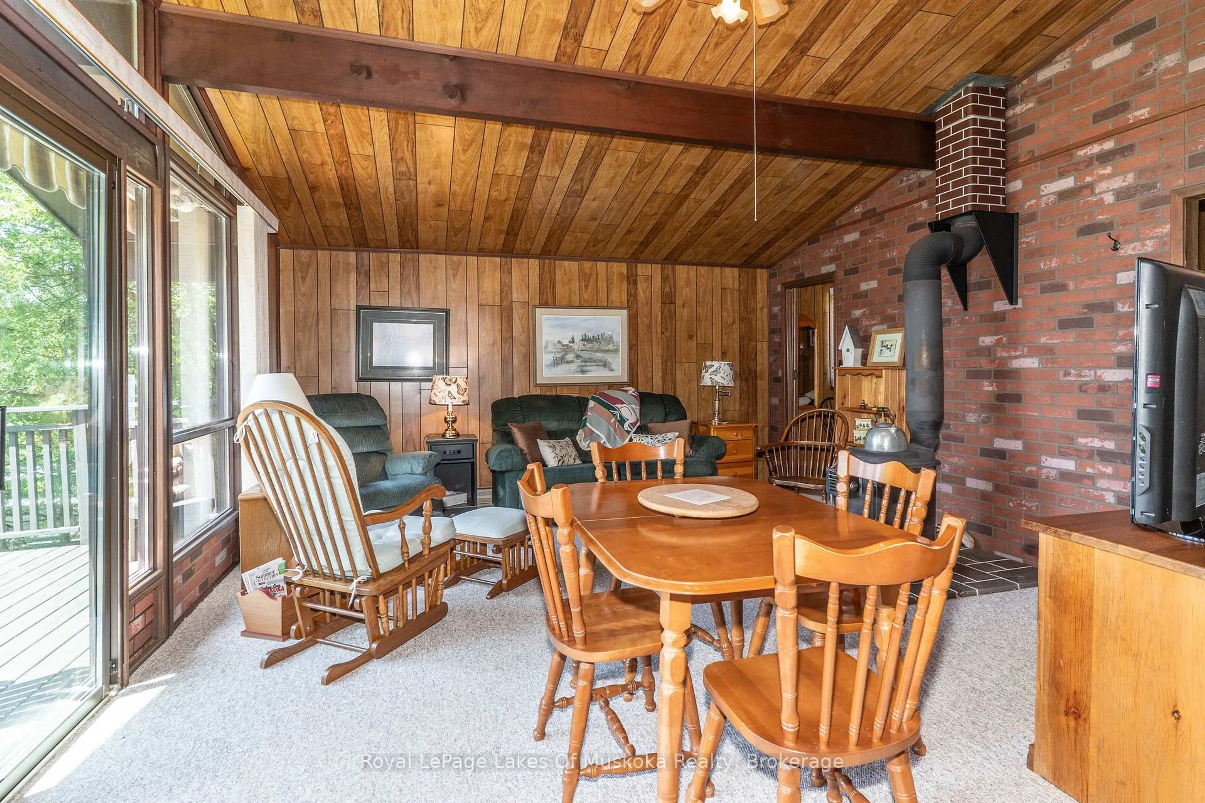 Living room with furniture, unknown for 1357 Russ Hammell Rd, Muskoka Lakes Ontario P0B 1M0