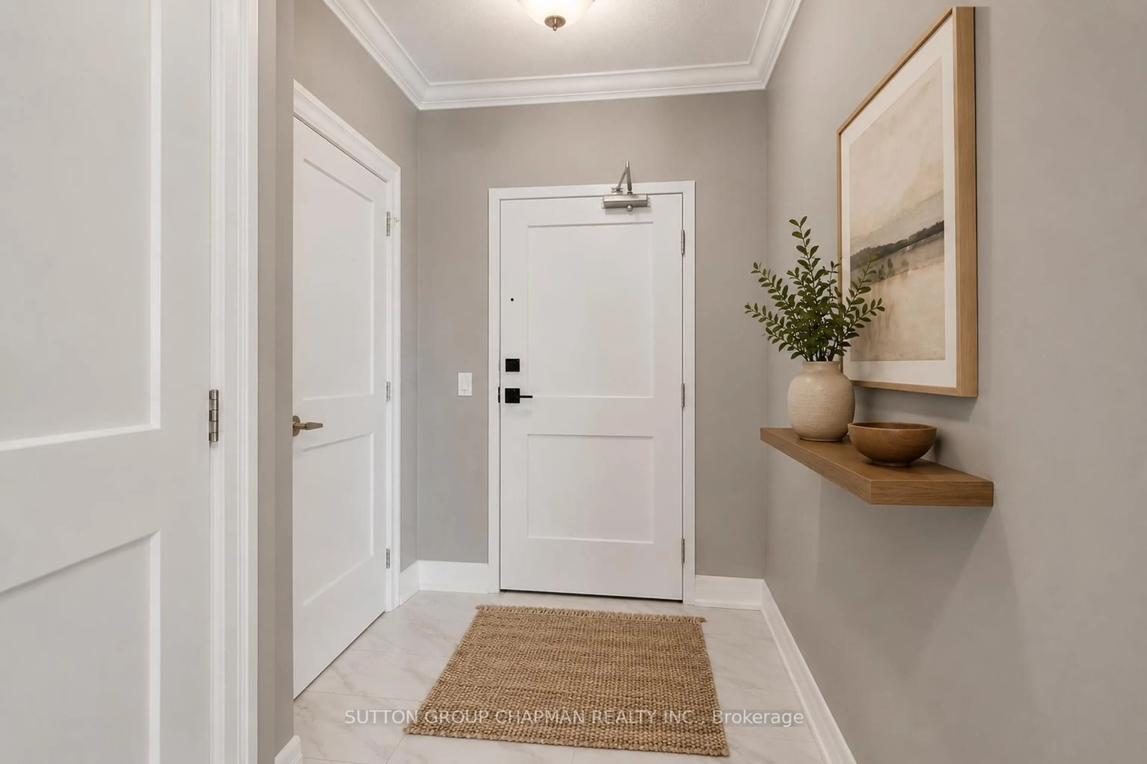 Indoor entryway for 460 Callaway Rd #801, London North Ontario N6G 0Z2