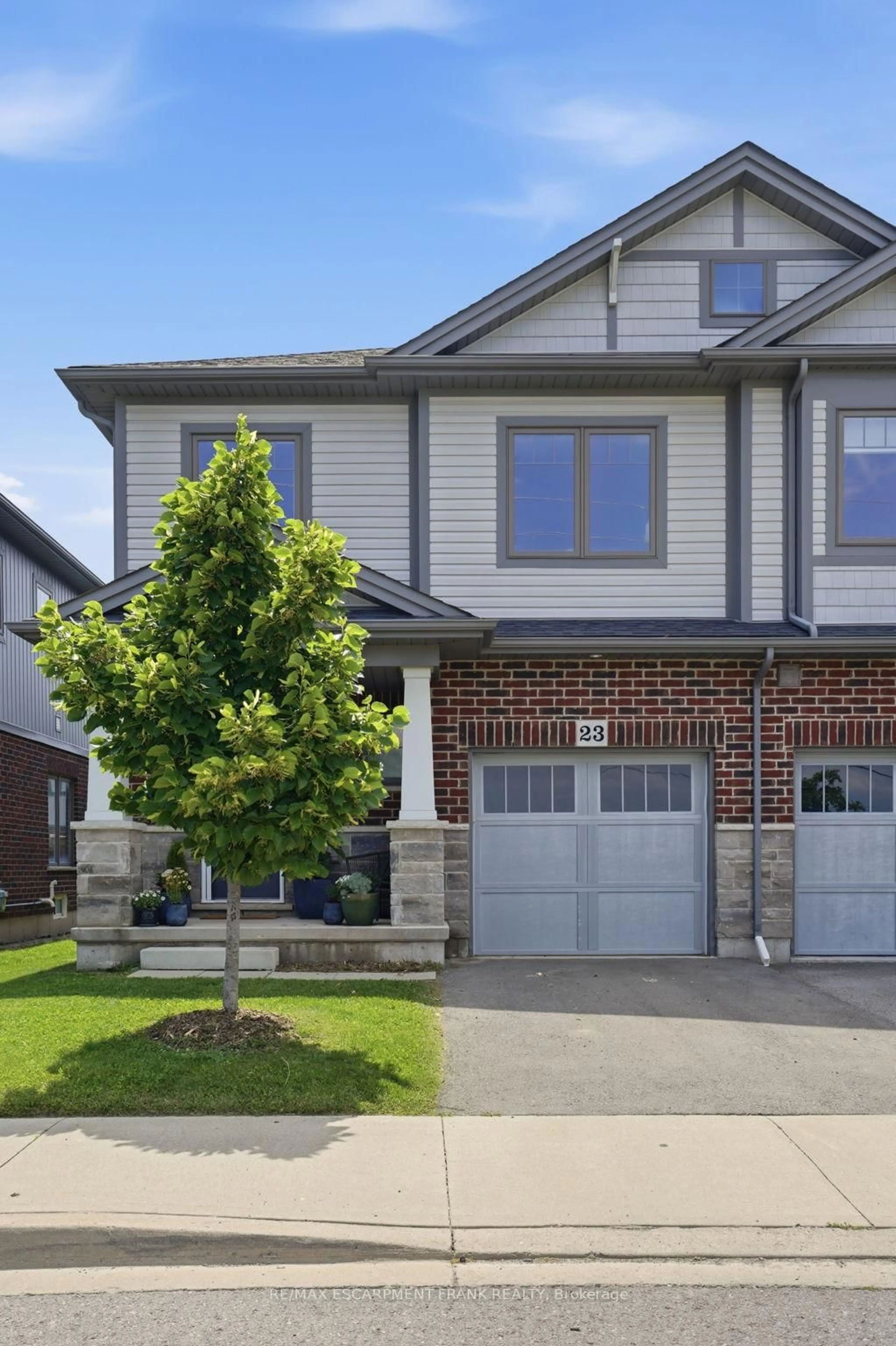 Home with brick exterior material, street for 23 Severino Circ, West Lincoln Ontario L0R 2A0