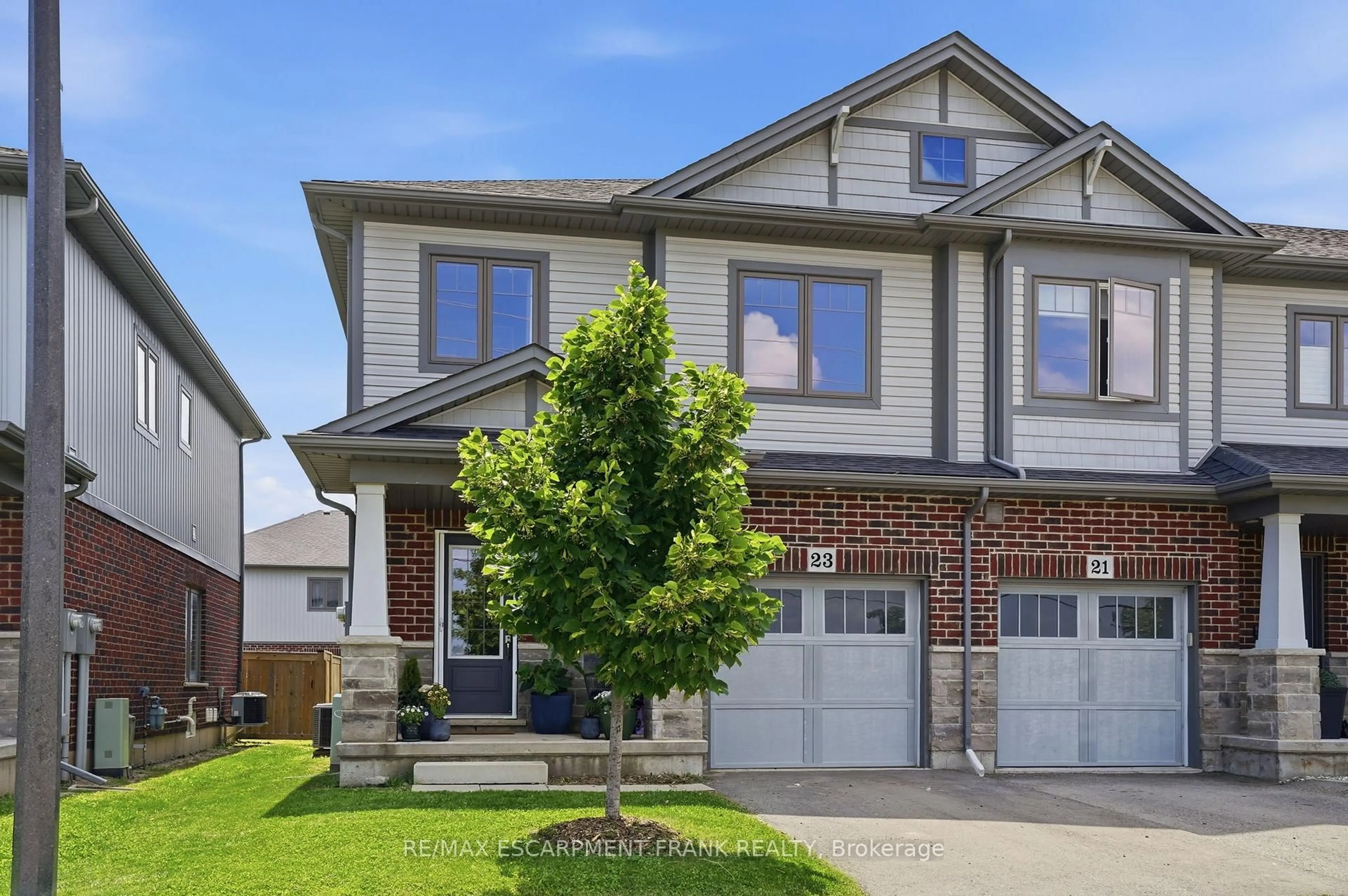 Home with brick exterior material, street for 23 Severino Circ, West Lincoln Ontario L0R 2A0
