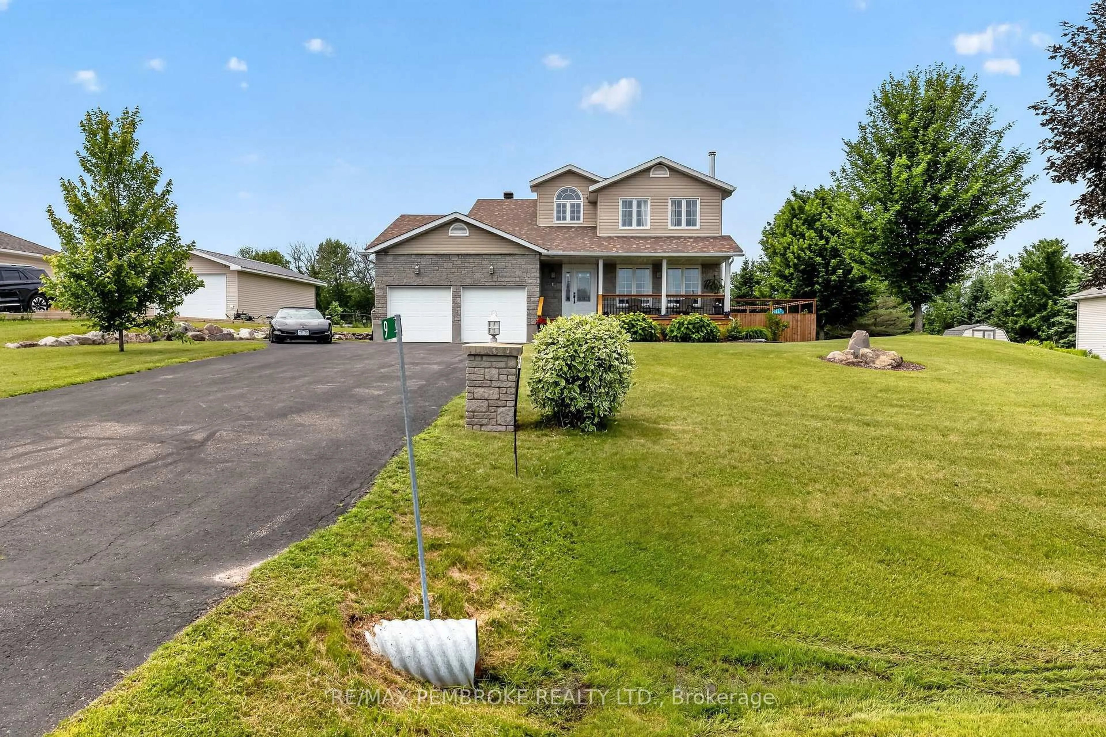 A pic from outside/outdoor area/front of a property/back of a property/a pic from drone, water/lake/river/ocean view for 9 Heron Dr, Pembroke Ontario K8A 8N8