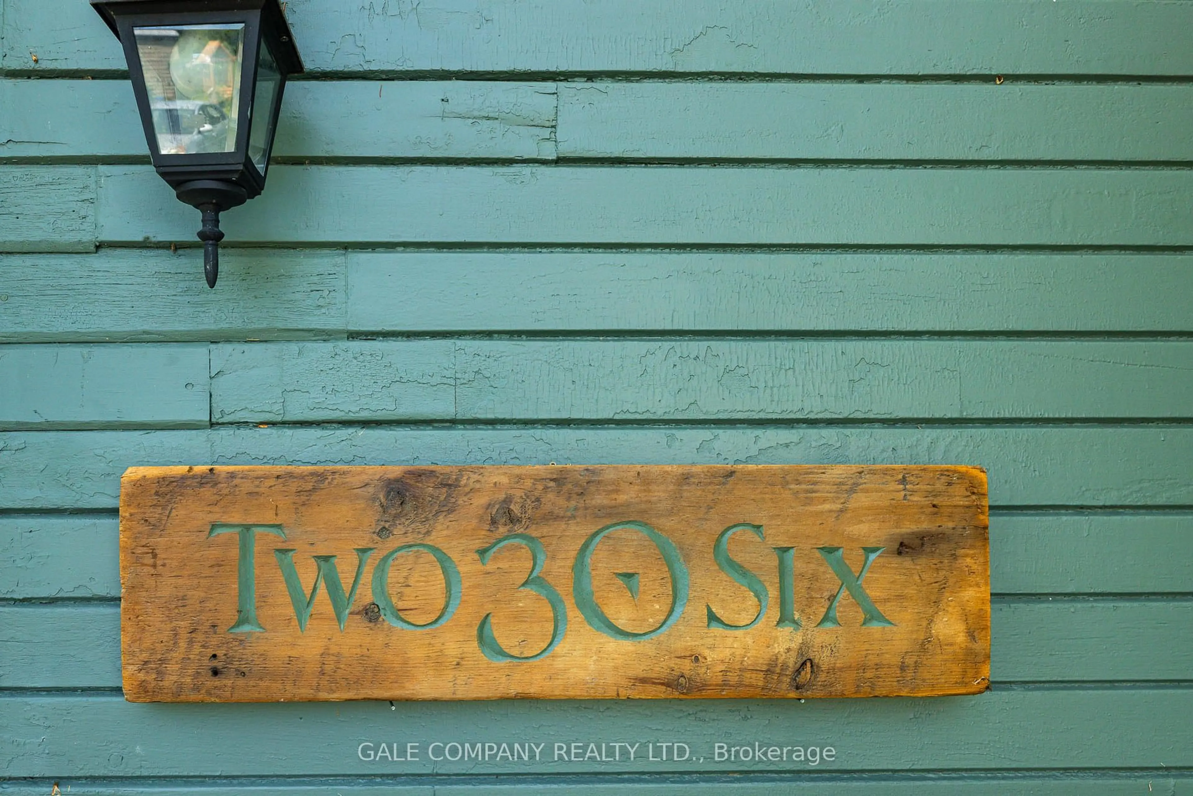 Indoor entryway for 236 Blakeney Rd, Almonte Ontario K0A 1A0
