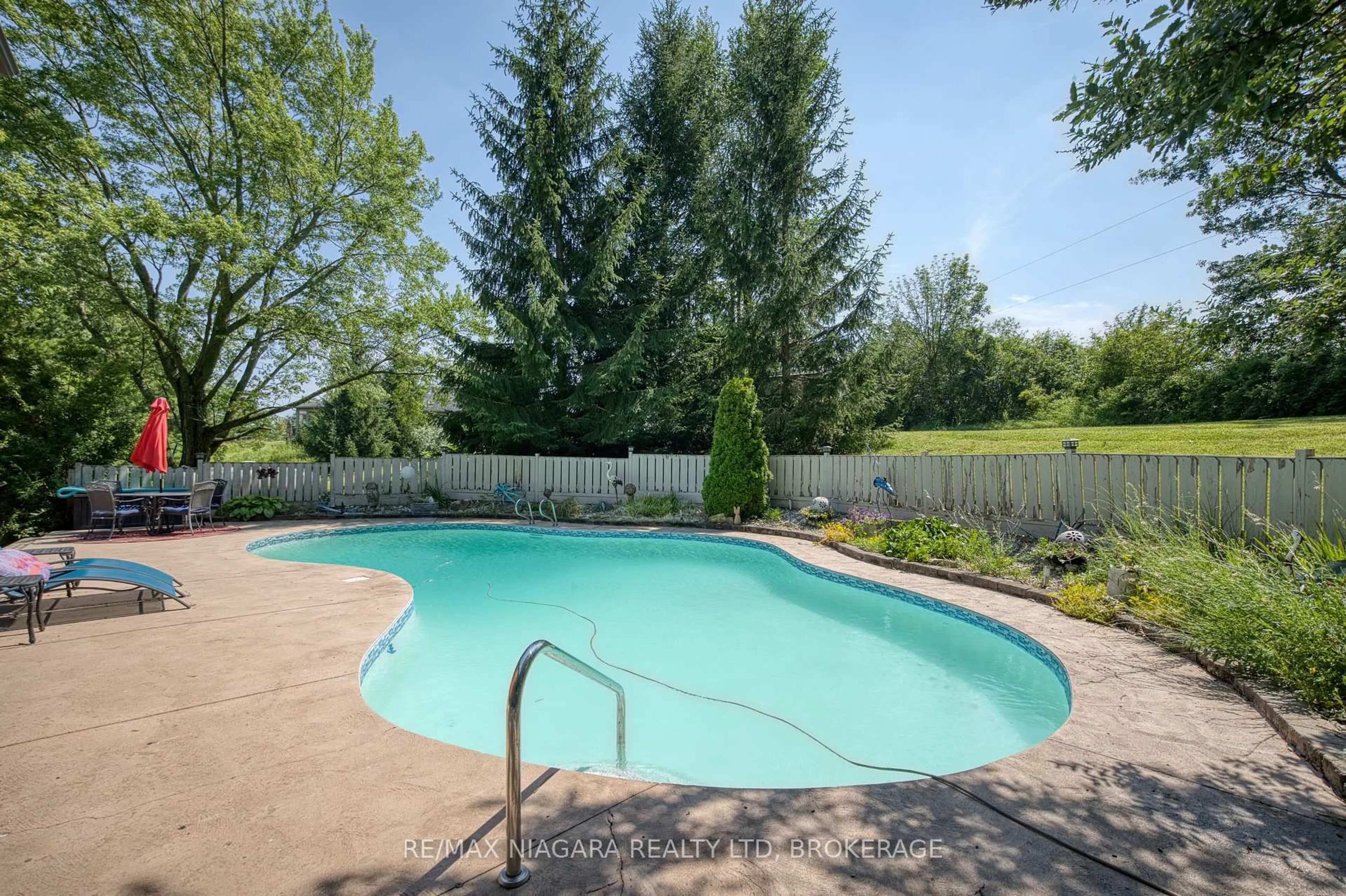 Pool for 72590 Regional Road 27 Rd, Wainfleet Ontario L0S 1C0
