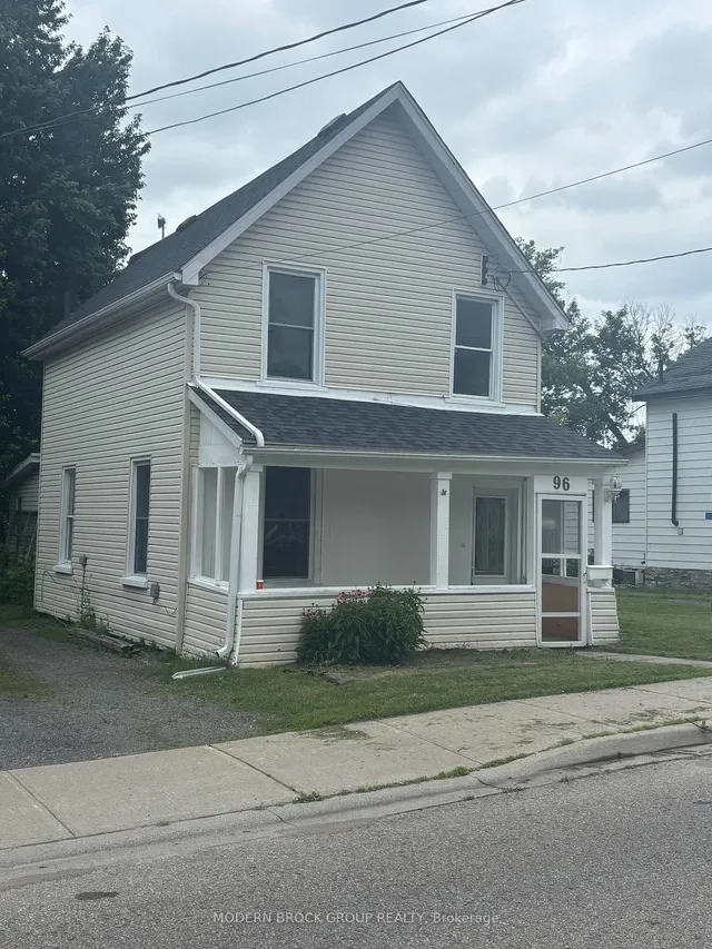 96 Brock St, Brockville 2