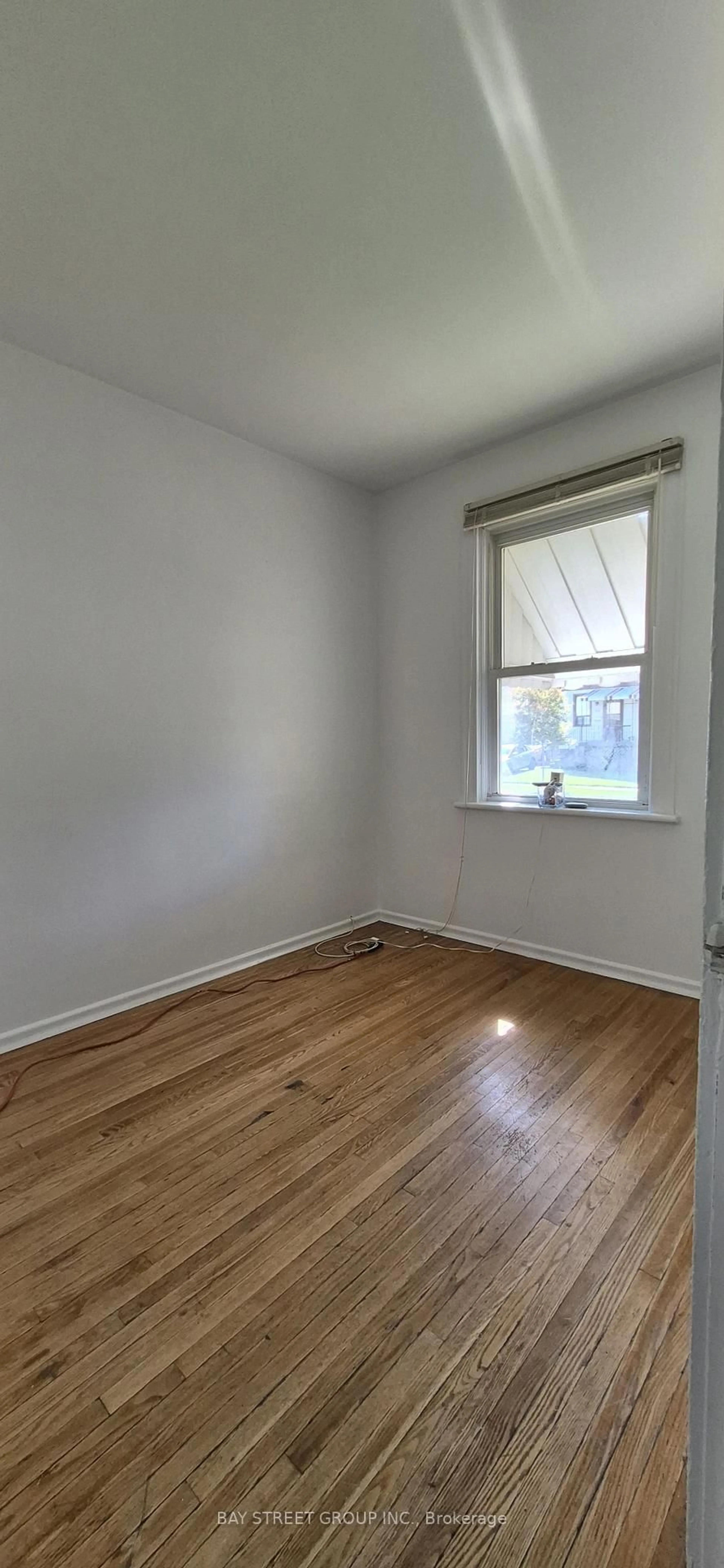 A pic of a room for 125 Broadway Ave, Hamilton Ontario L8S 2W2