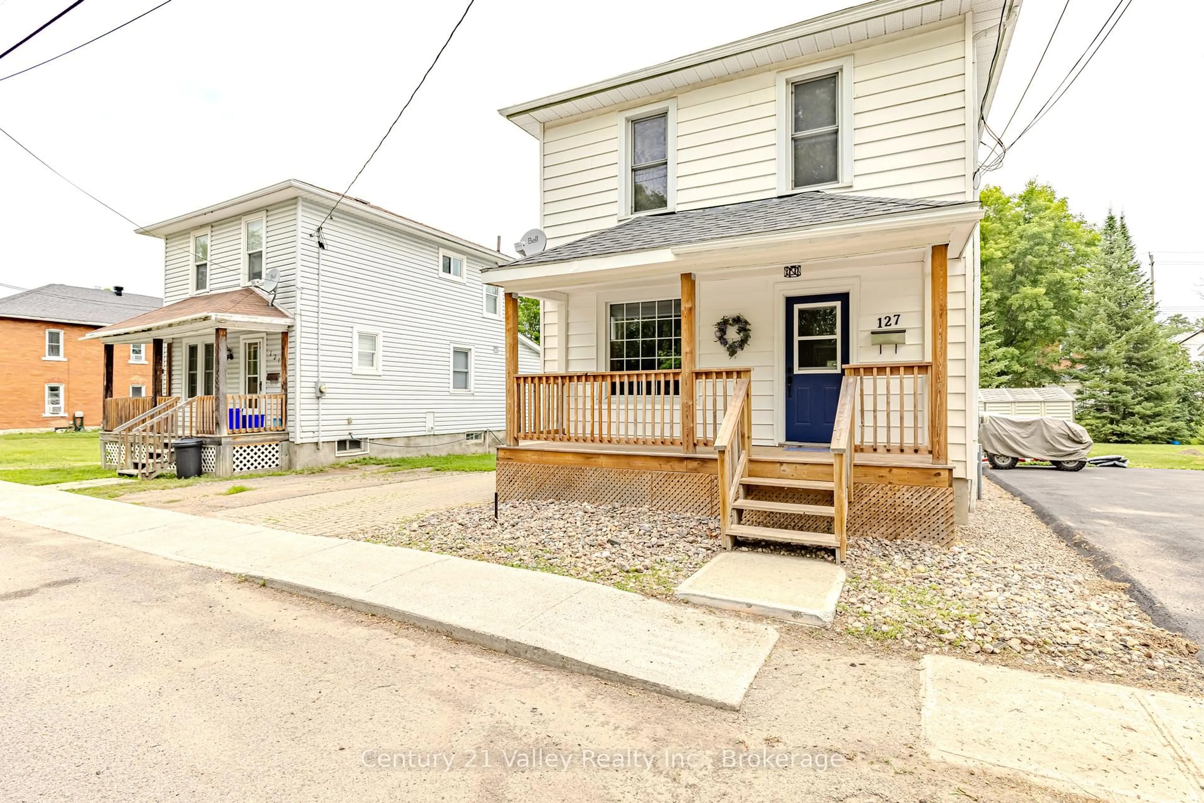Unknown for 127 Jennet St, Renfrew Ontario K7V 3C1
