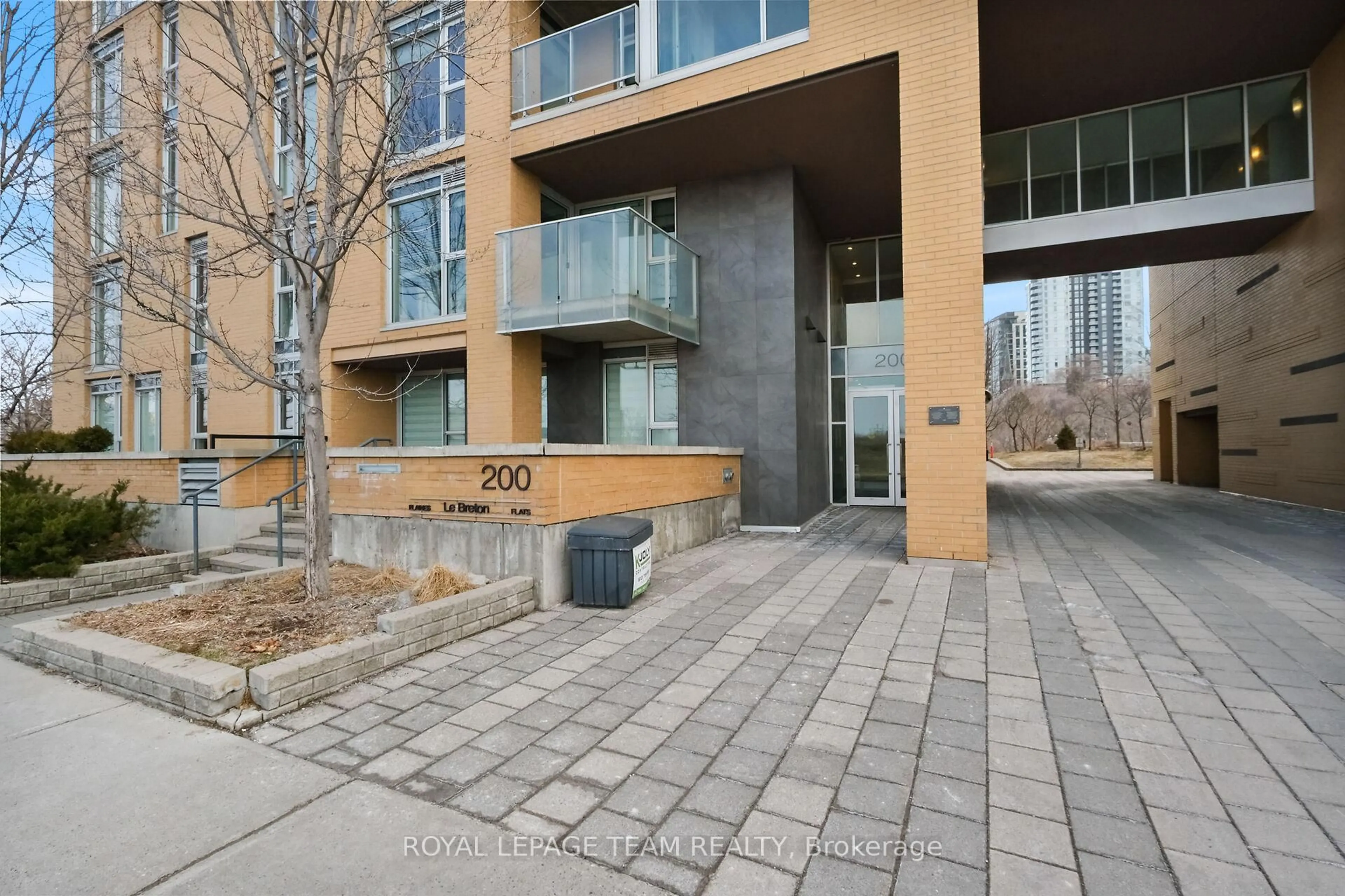 Unknown for 200 Lett St #1004, Ottawa Ontario K1R 0A7