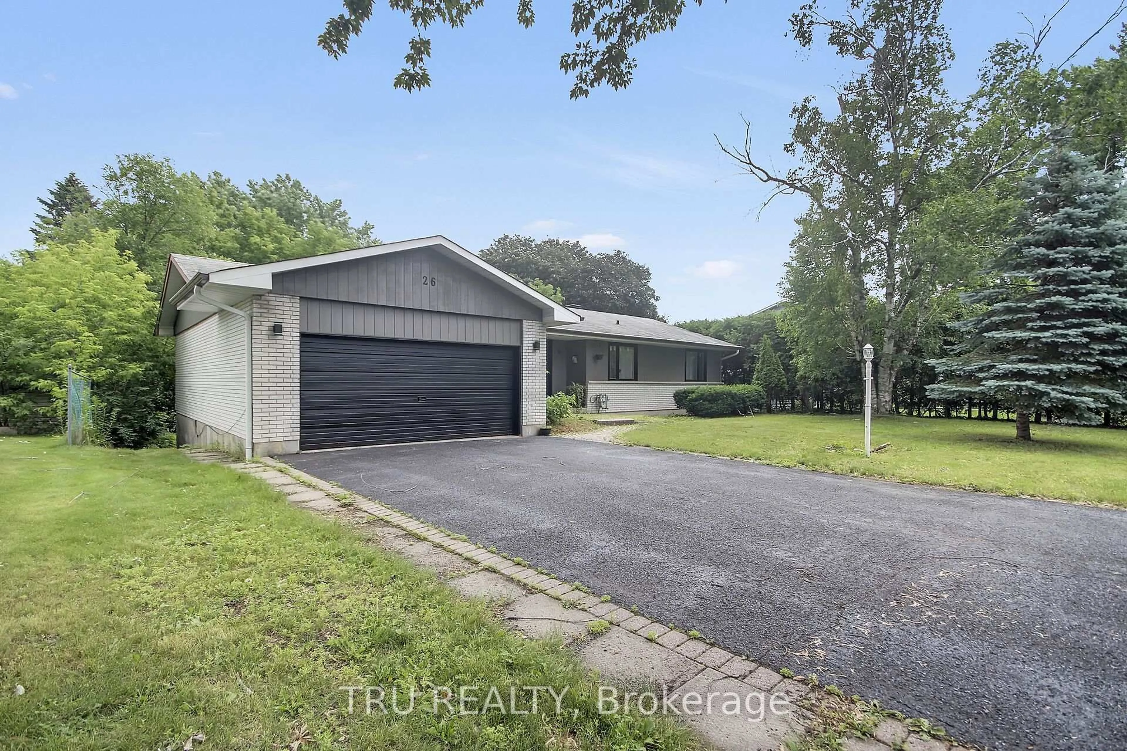 A pic from outside/outdoor area/front of a property/back of a property/a pic from drone, street for 26 Langholm Cres, Ottawa Ontario K2J 1H2