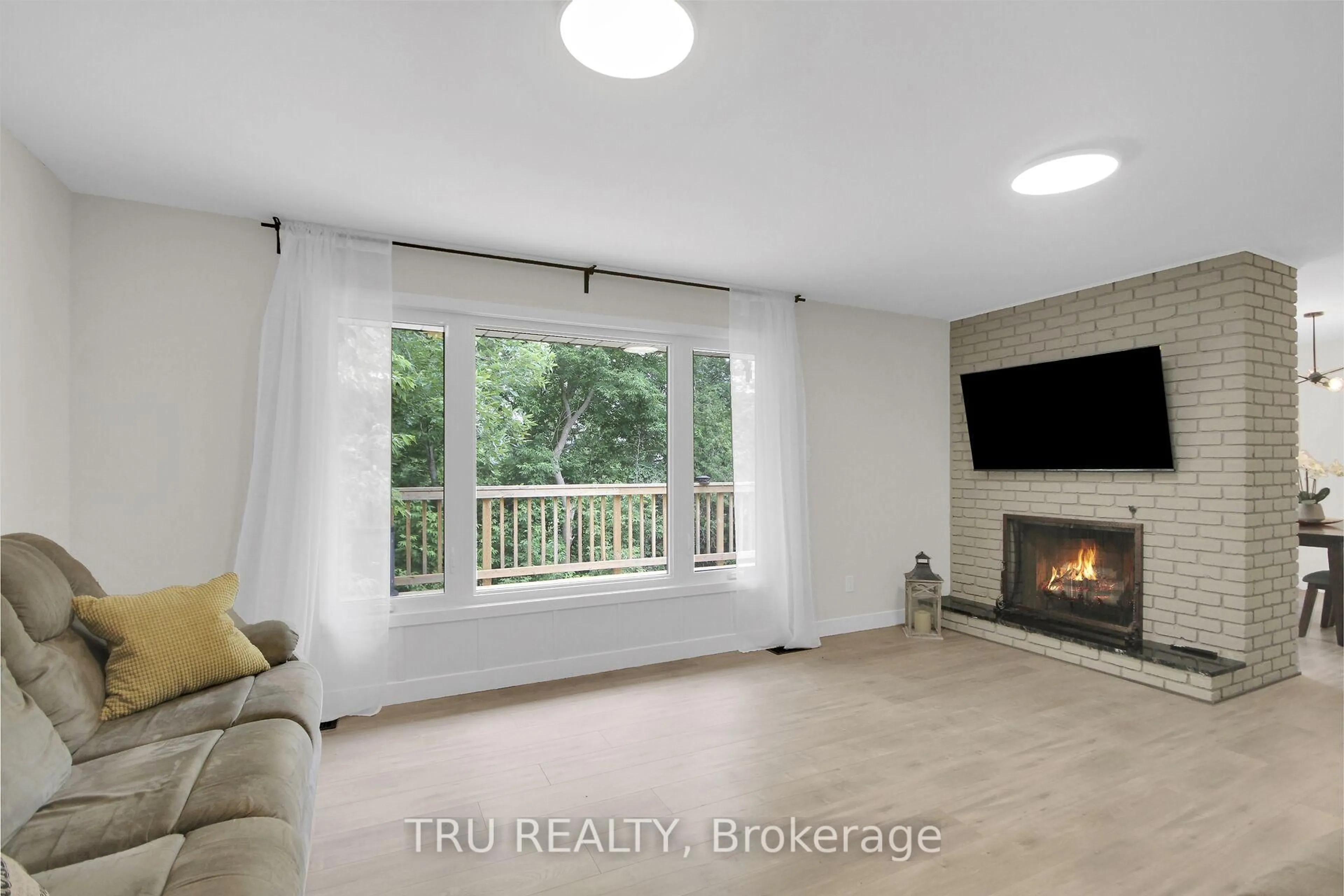 A pic of a room for 26 Langholm Cres, Ottawa Ontario K2J 1H2