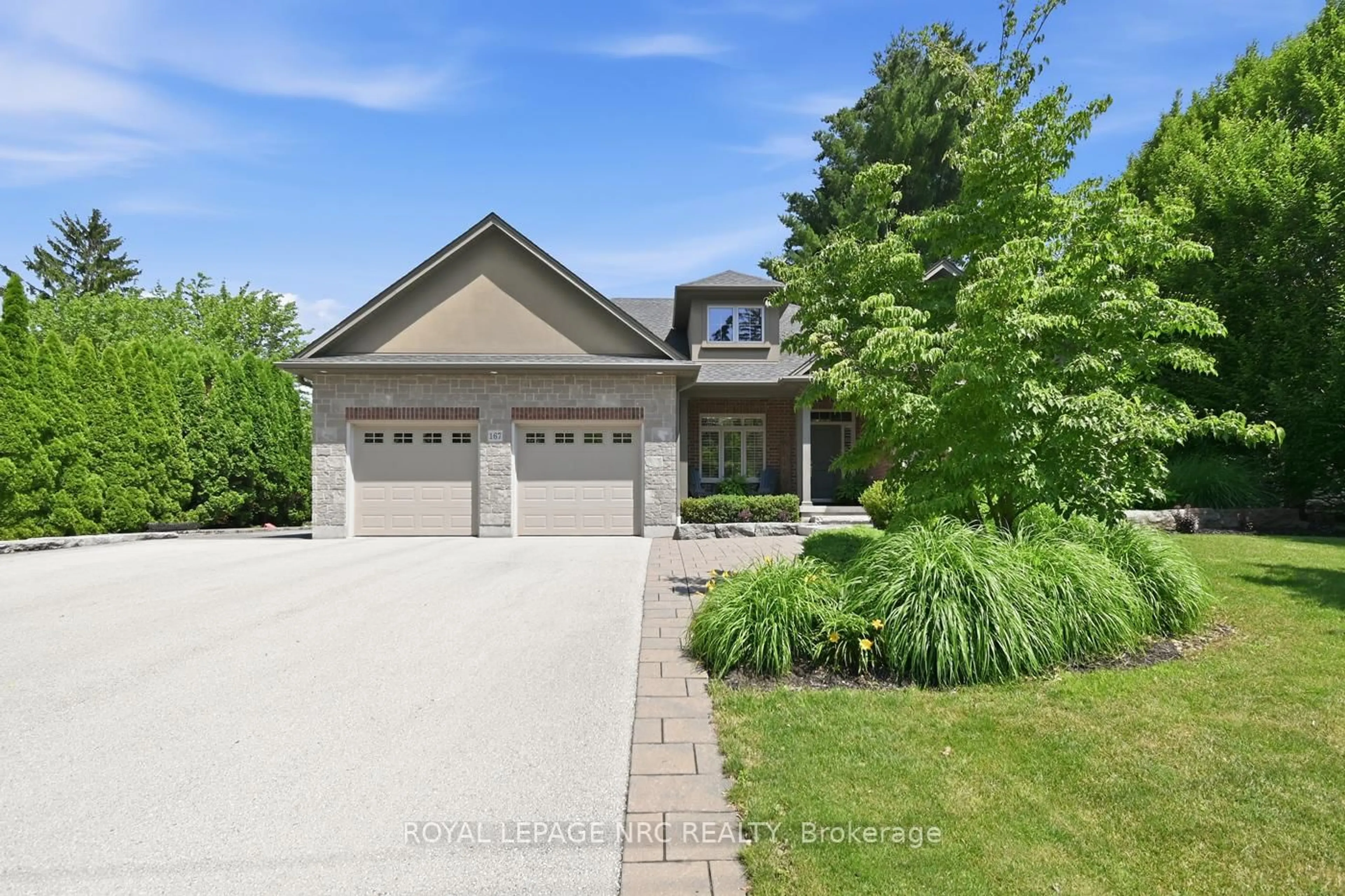 Home with brick exterior material, street for 167 Welland Rd, Pelham Ontario L3E 0L9