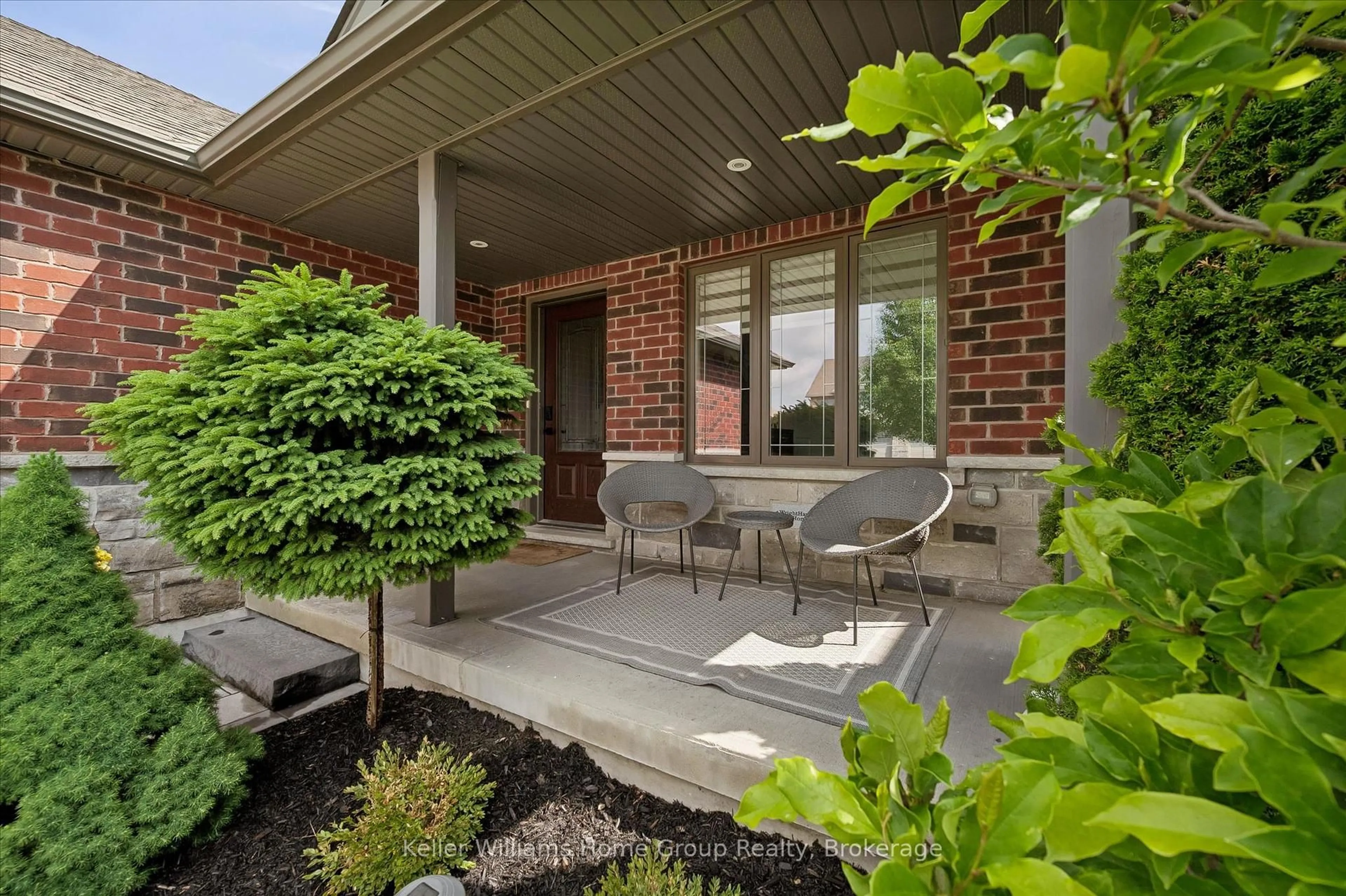 Patio, street for 103 McGowan St, Centre Wellington Ontario N0B 1S0