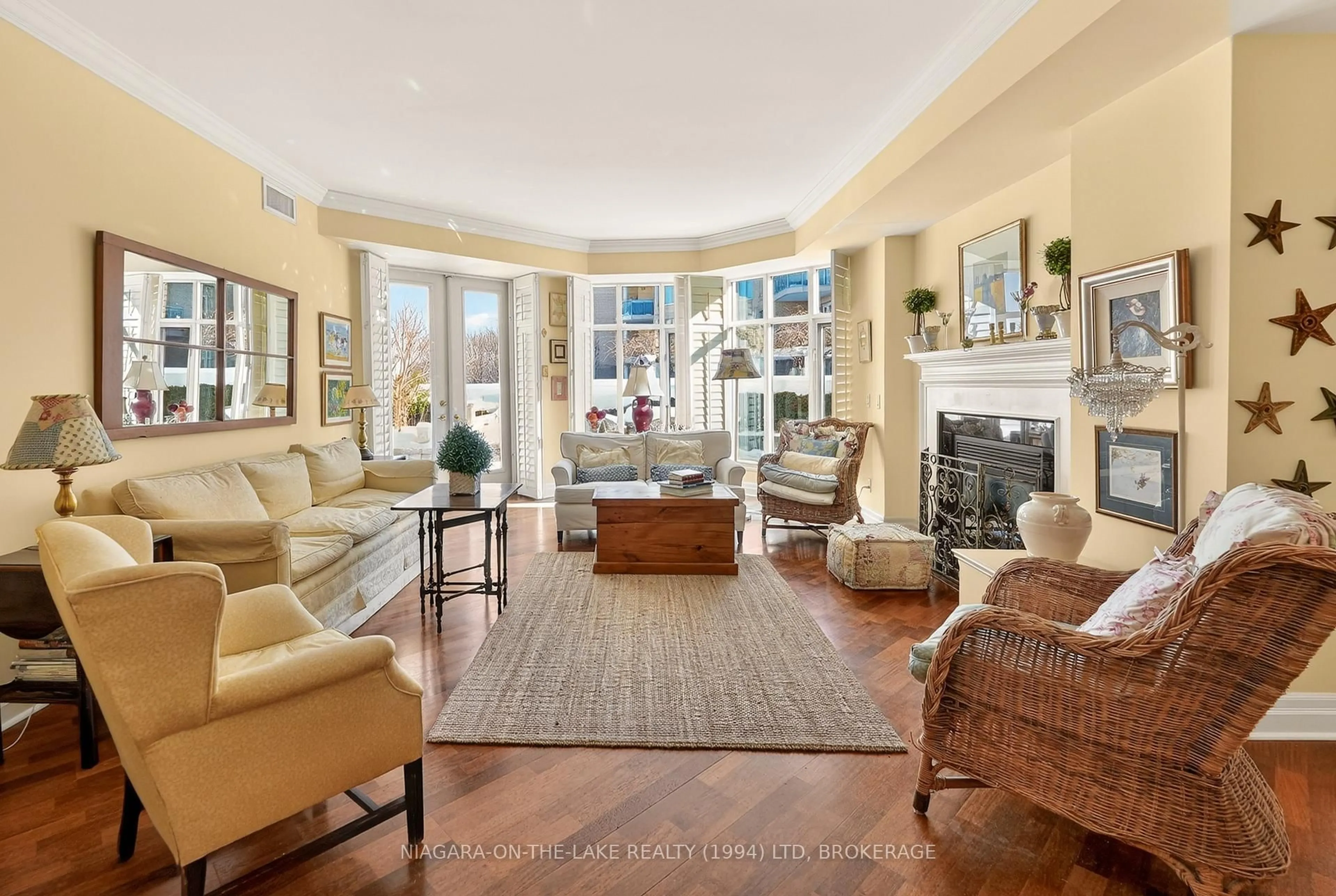Living room with furniture, unknown for 215 Ricardo St #107, Niagara-on-the-Lake Ontario L0S 1J0