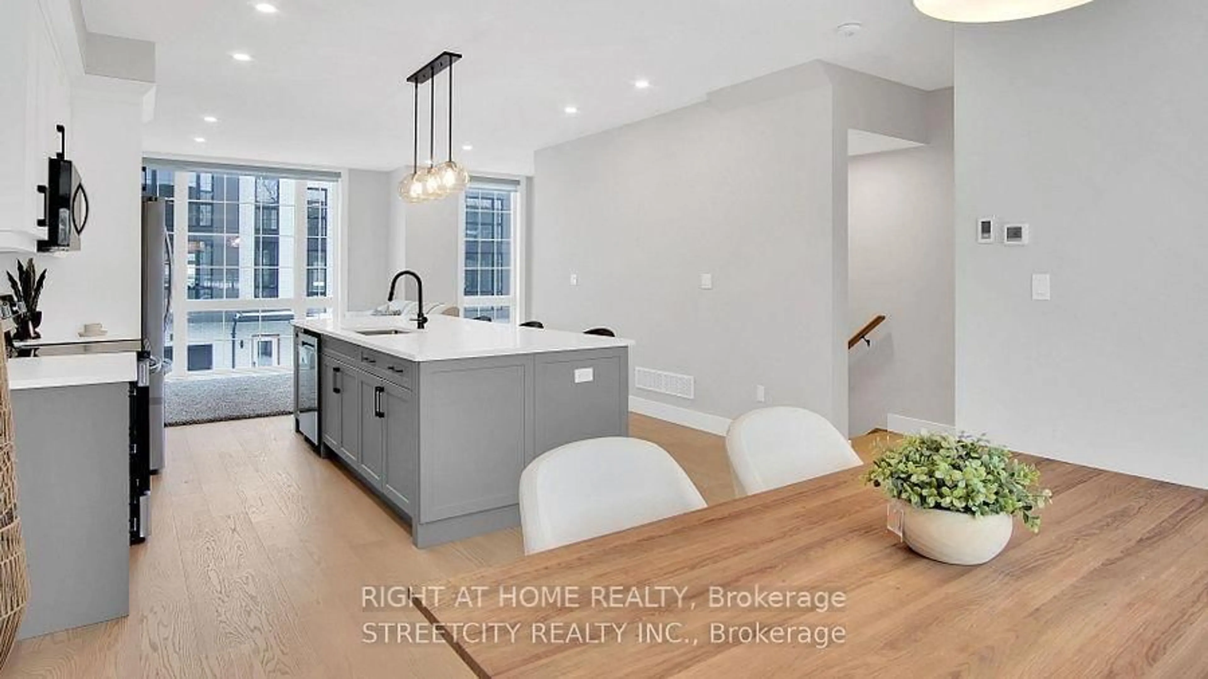 Open concept kitchen, ceramic/tile floor for 2500 MAIN St #16, London South Ontario N6P 1T5