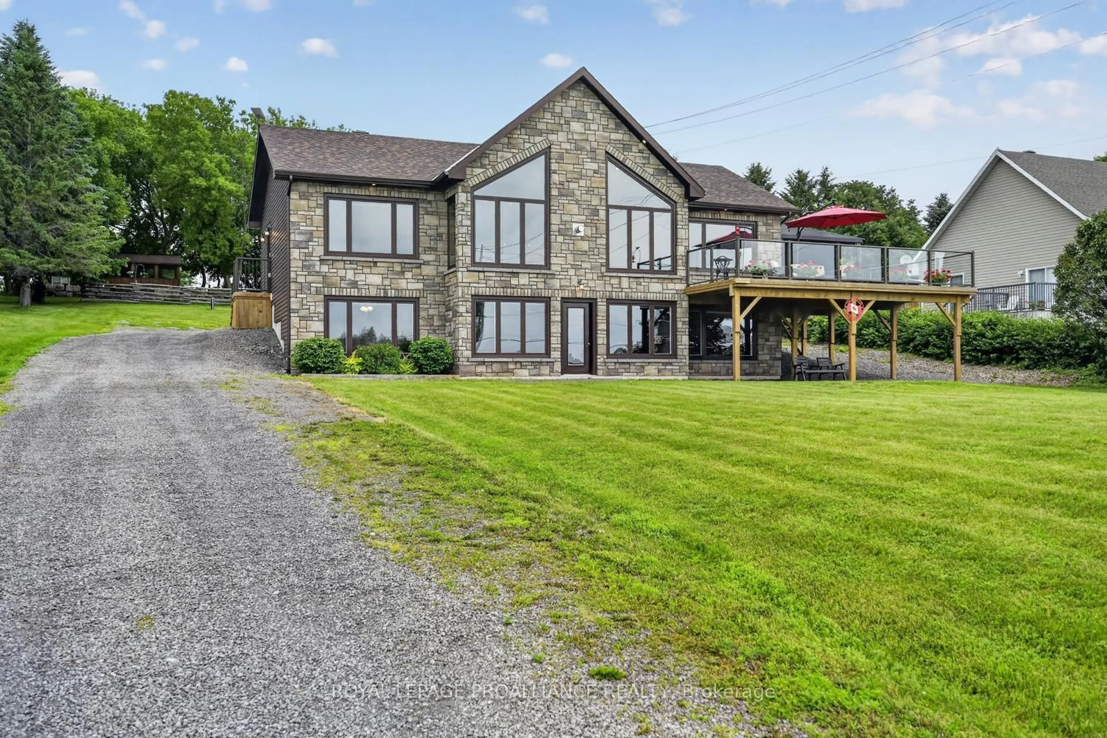 A pic from outside/outdoor area/front of a property/back of a property/a pic from drone, unknown for 10283 County Road 2 Rd, South Dundas Ontario K0E 1K0