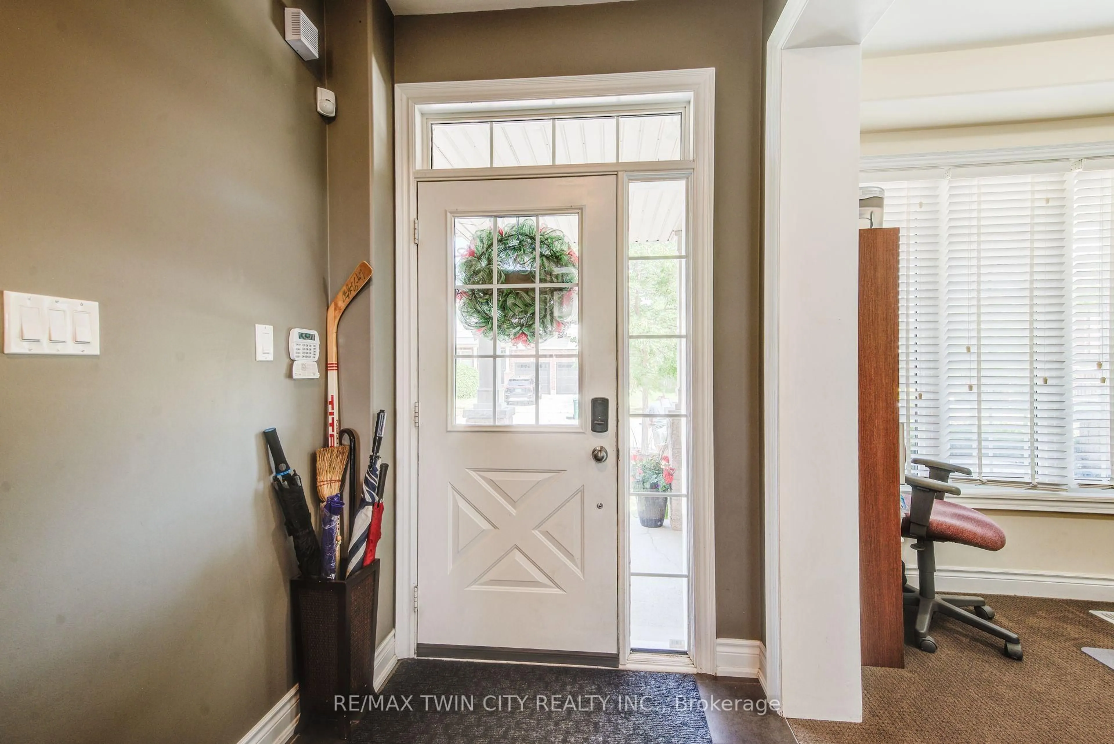 Indoor entryway for 51 Wakefield St, Woolwich Ontario N0B 1M0