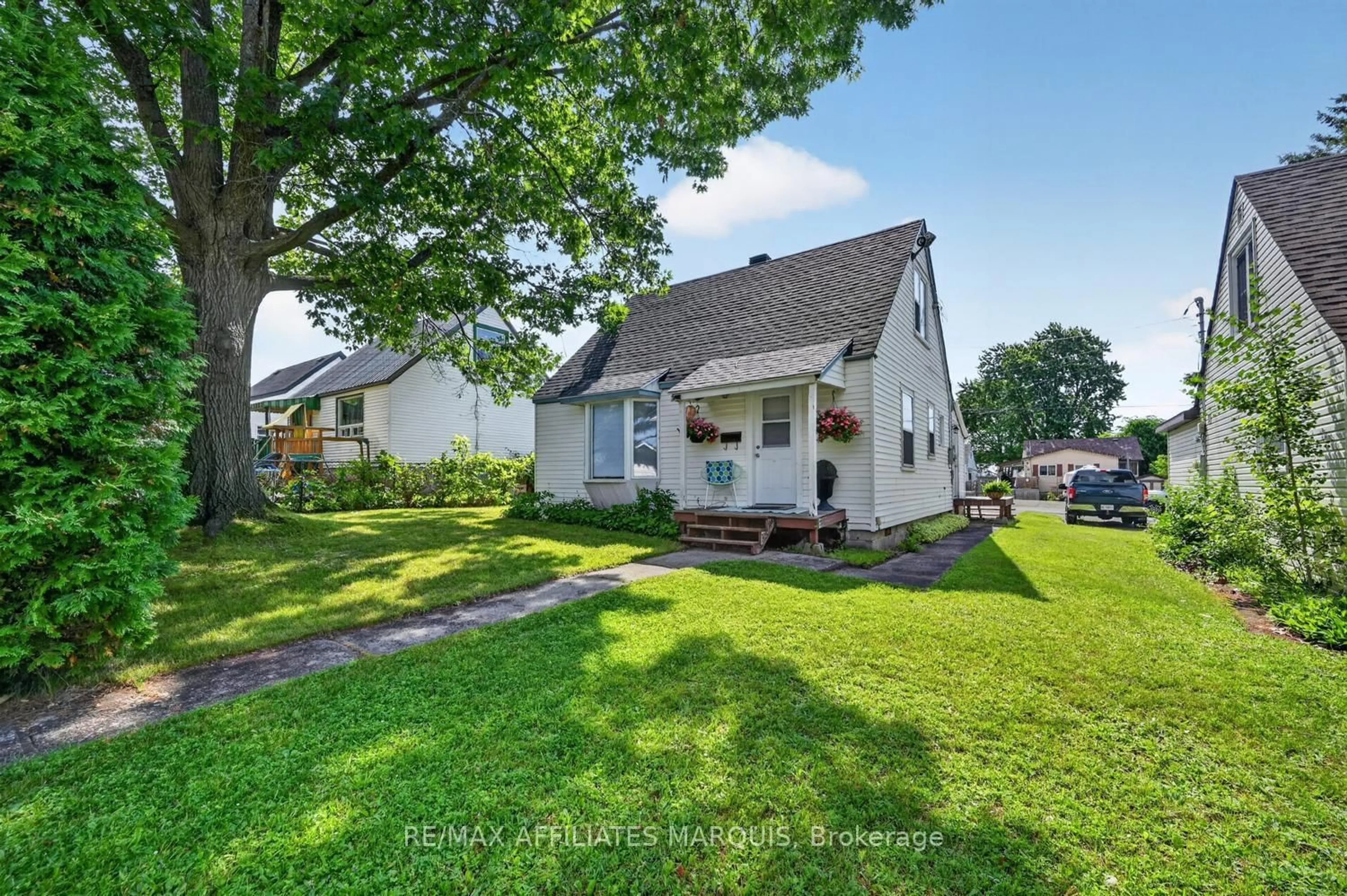 A pic from outside/outdoor area/front of a property/back of a property/a pic from drone, street for 12 Churchill Cres, Smiths Falls Ontario K7A 3H4
