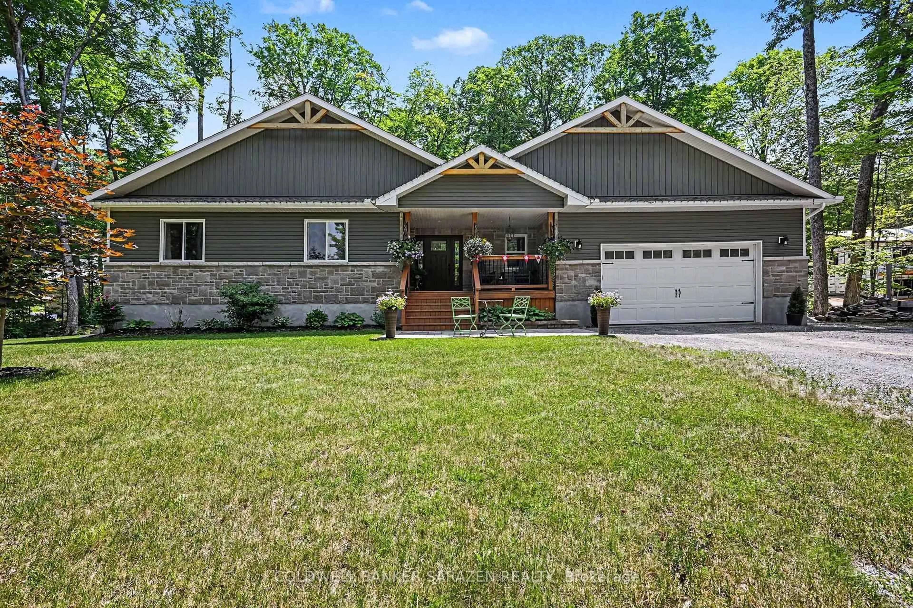 Home with vinyl exterior material, unknown for 78 Deerfield Dr, White Lake Ontario K0A 3L0