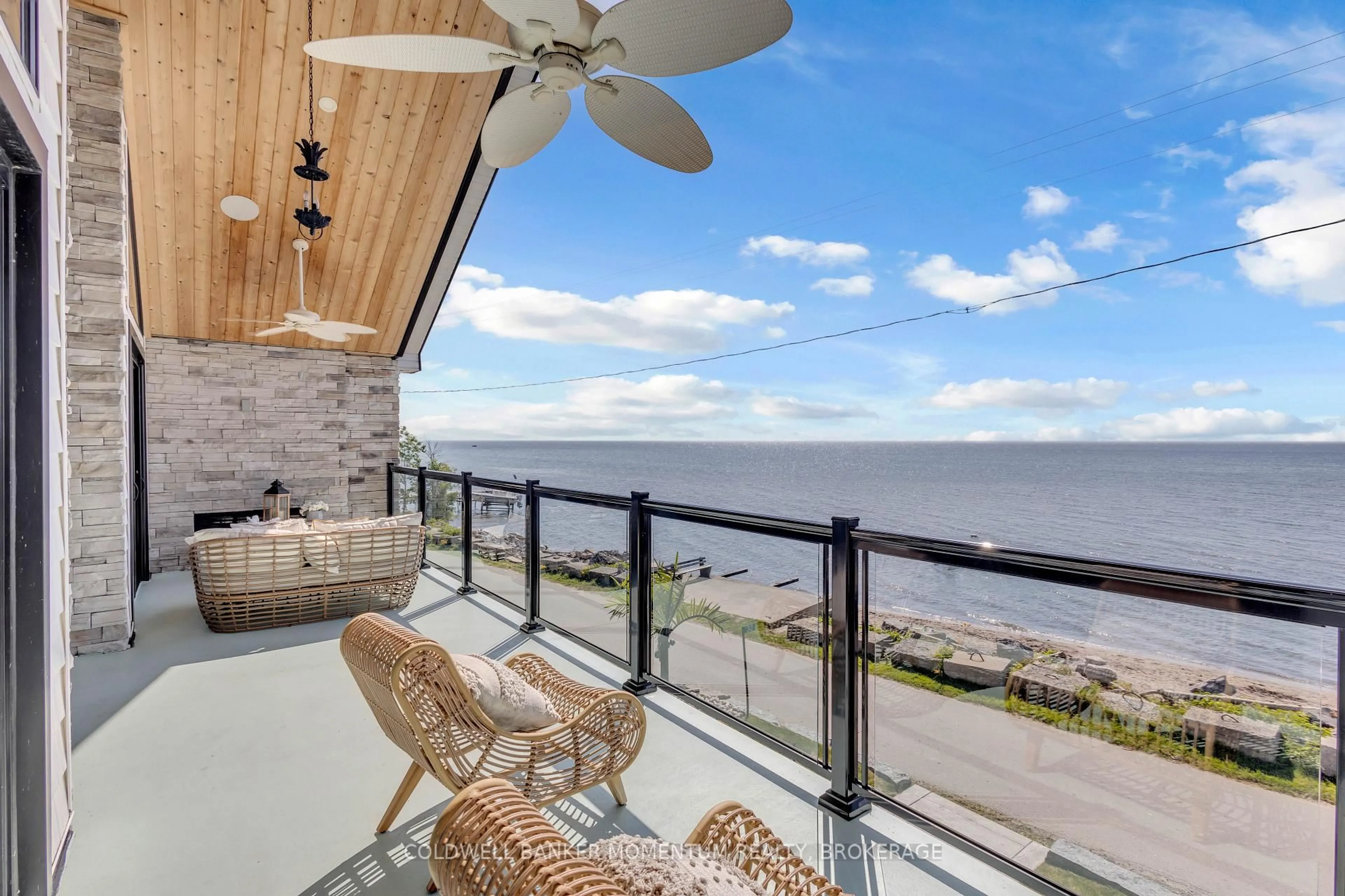 Balcony in the apartment, water/lake/river/ocean view for 33 Cedar Dr, Norfolk Ontario N0E 1T0