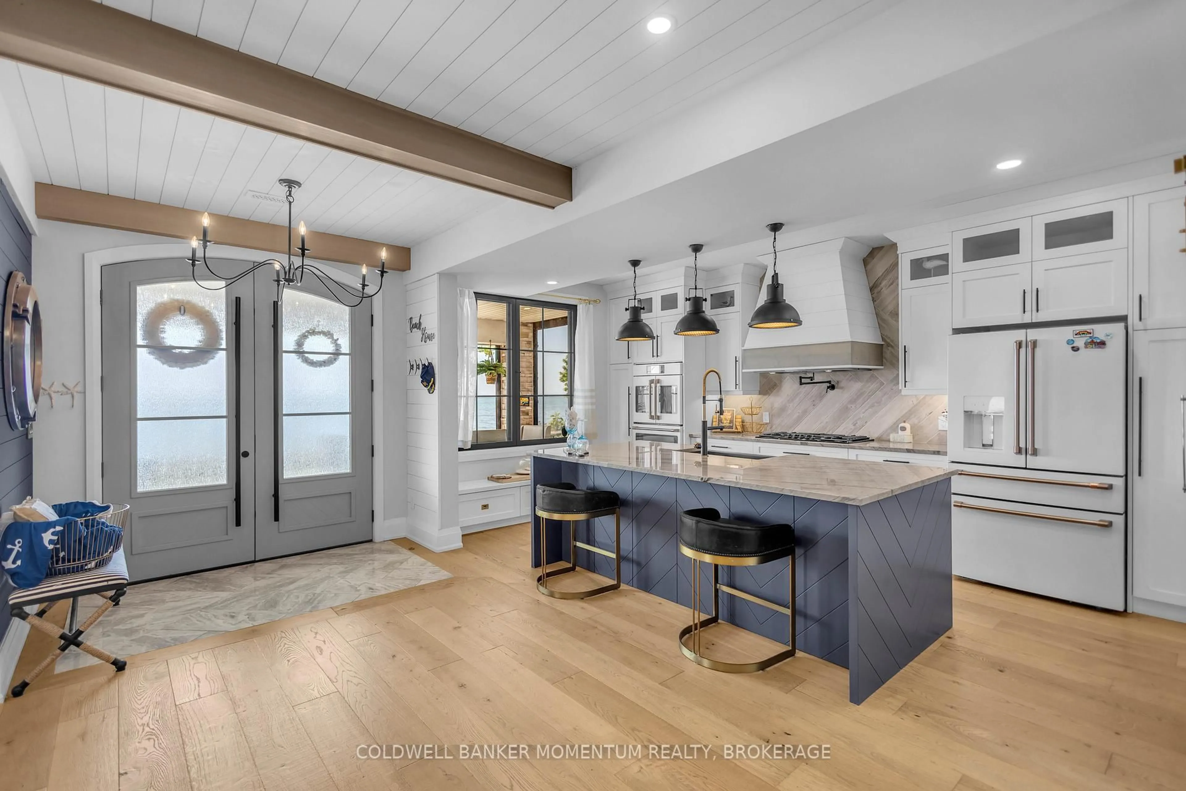 Open concept kitchen, unknown for 33 Cedar Dr, Norfolk Ontario N0E 1T0