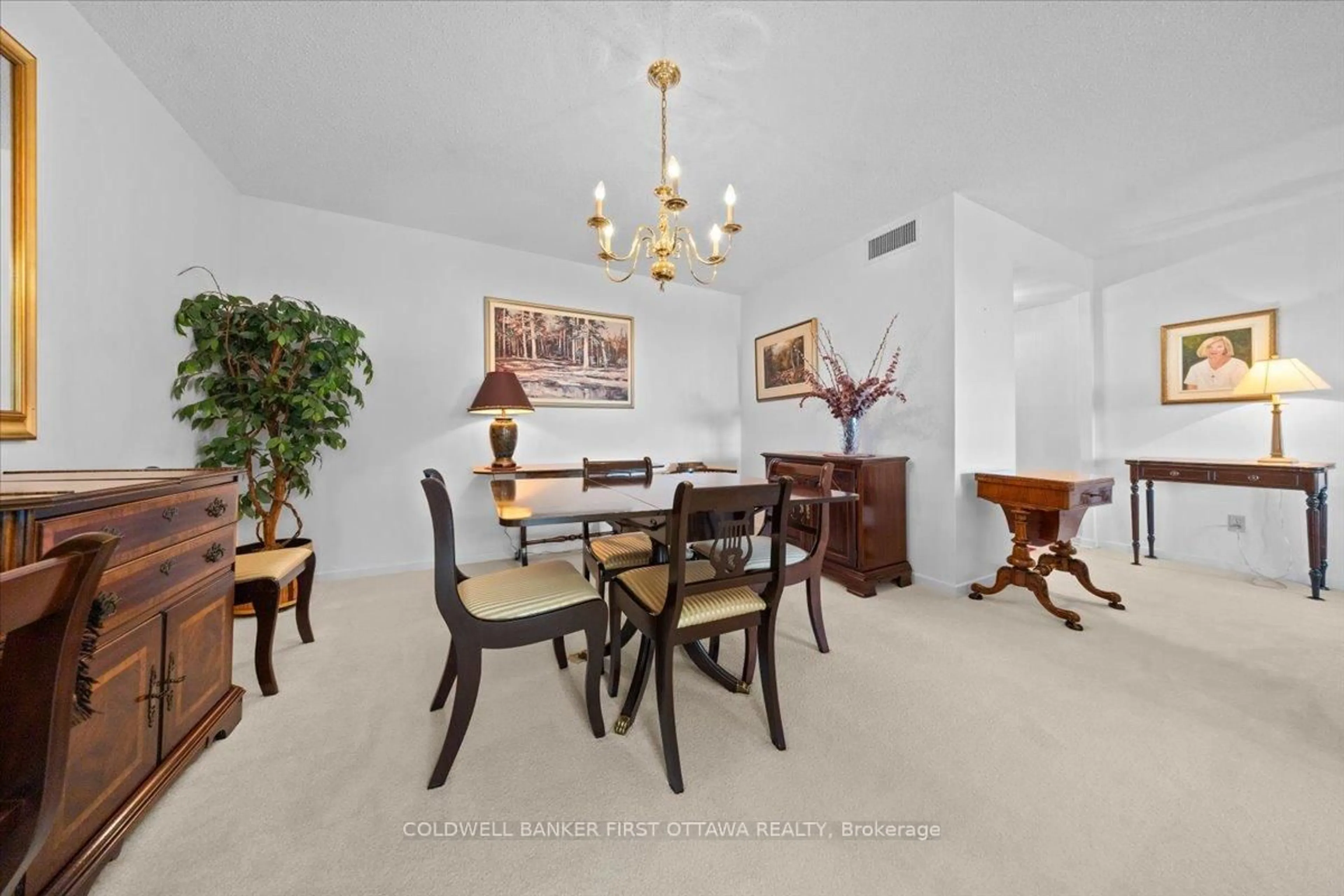 Dining room, unknown for 1510 Riverside Dr #606, Ottawa Ontario K1G 4X5