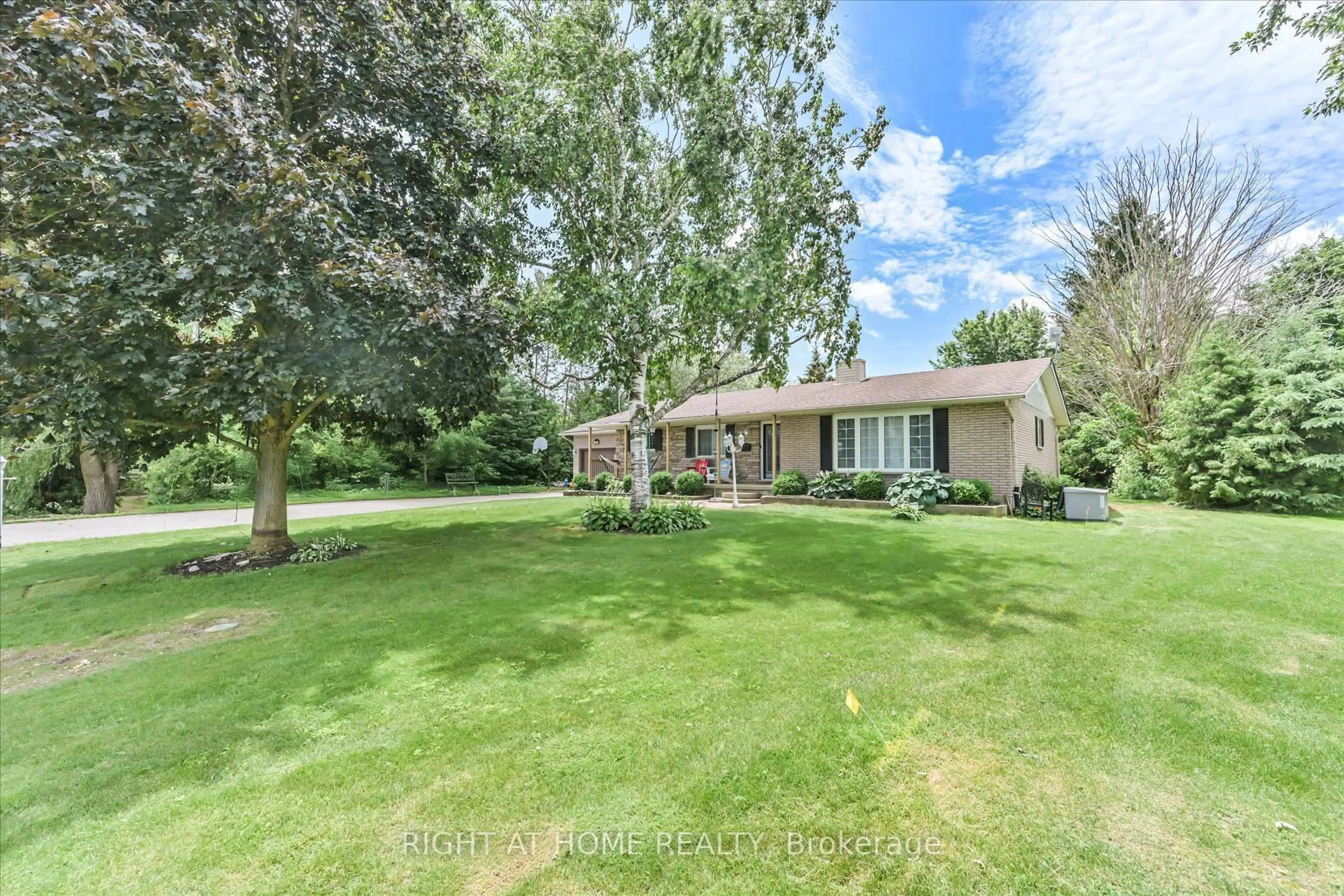 A pic from outside/outdoor area/front of a property/back of a property/a pic from drone, unknown for 158 Mcfarlin Dr, West Grey Ontario N0G 2L0