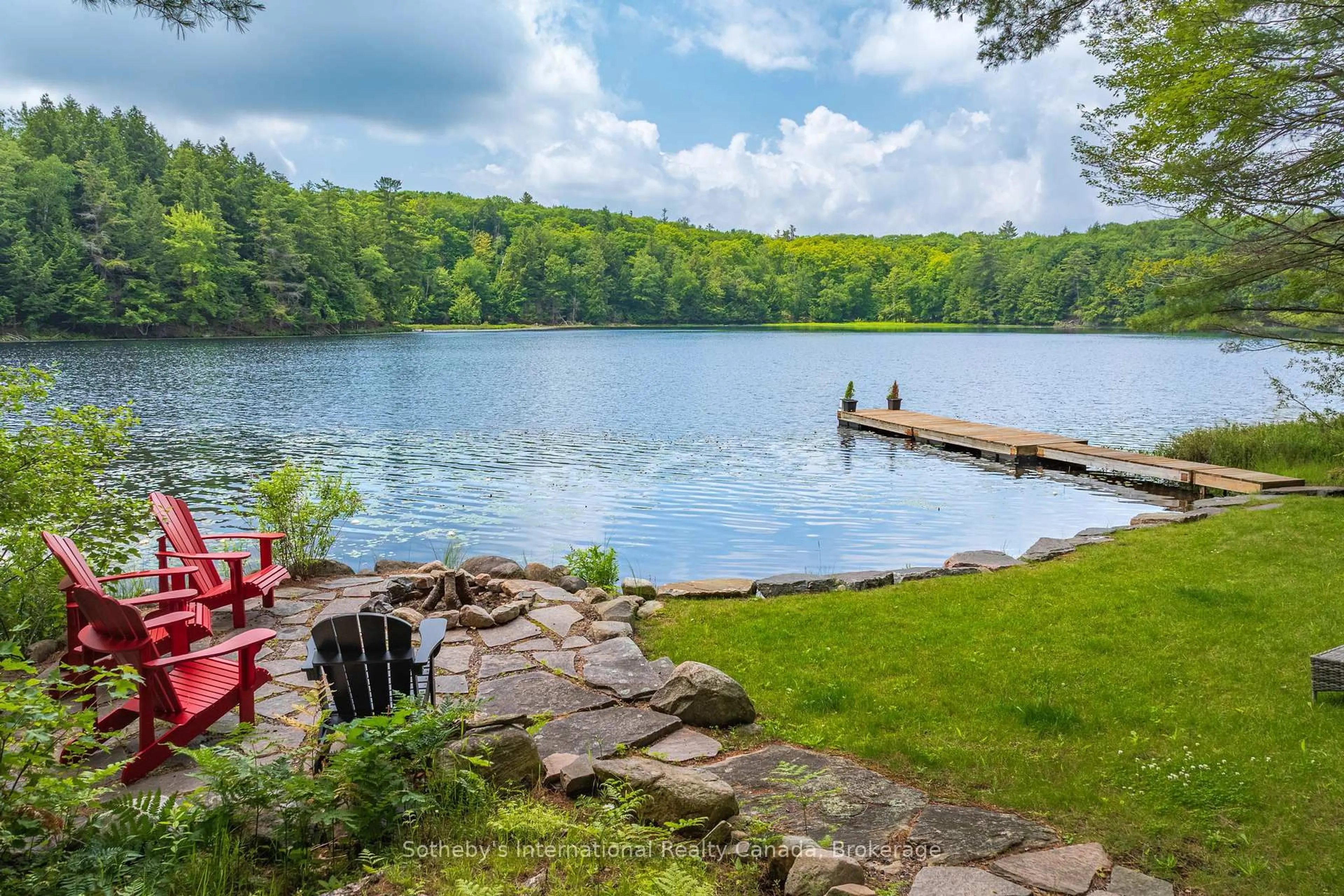 Patio, water/lake/river/ocean view for 41 Estate Dr, Muskoka Lakes Ontario P0B 1J0