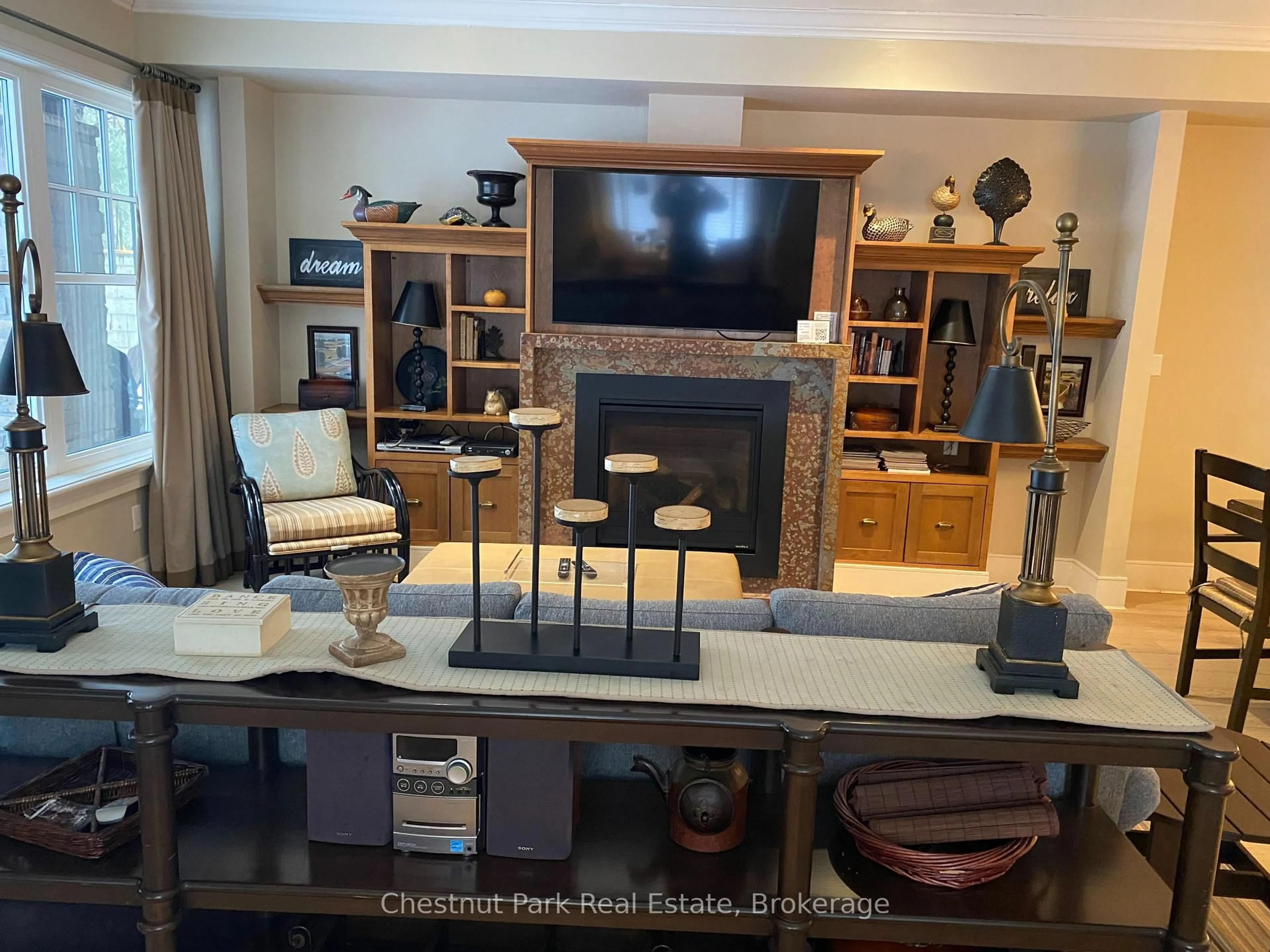 Living room with furniture, unknown for 101 Emerald Hill Crt, Seguin Ontario P2A 2W8