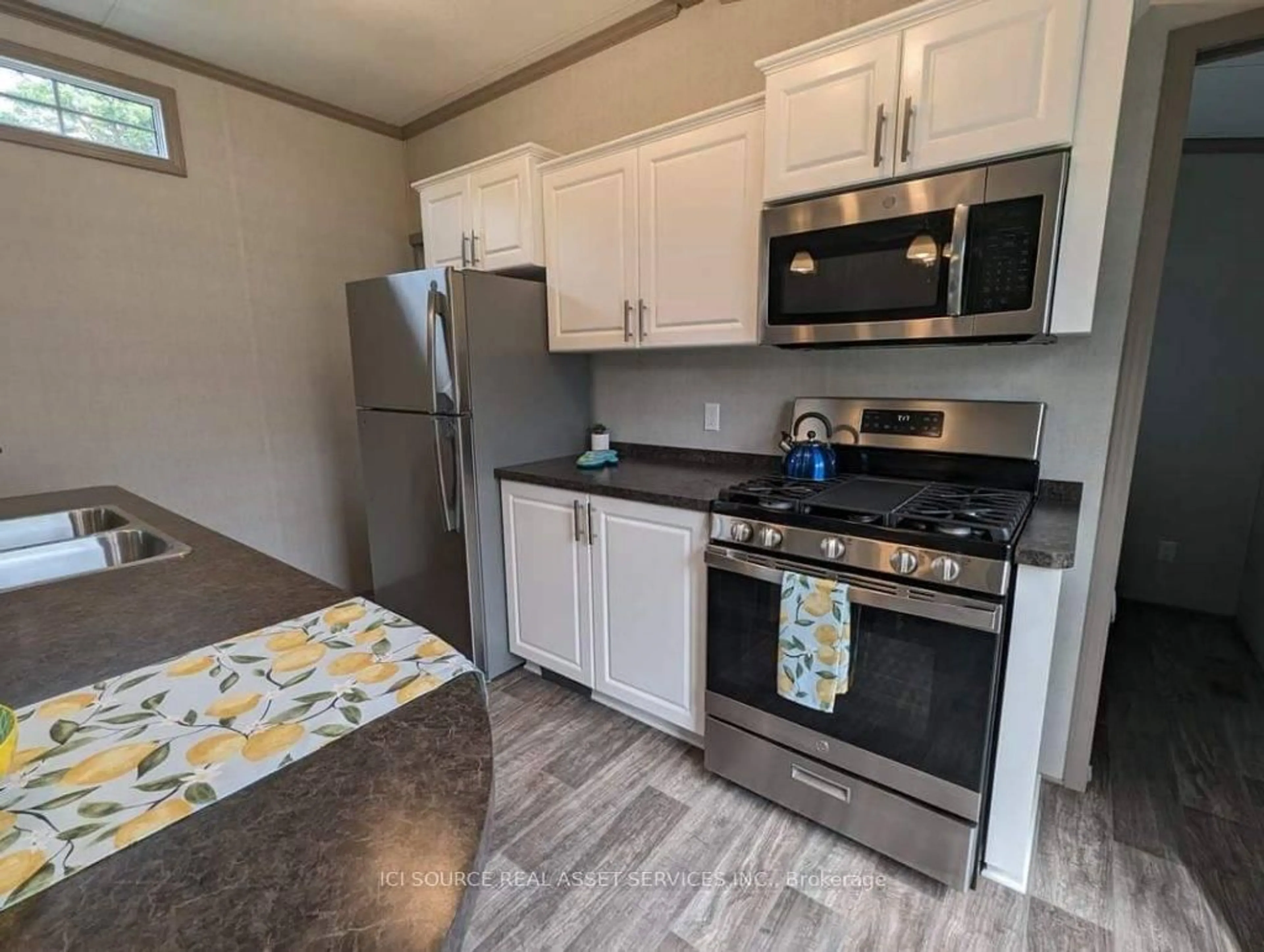 Standard kitchen, unknown for 1082 Shamrock Marina Rd #SMR44, Gravenhurst Ontario P0E 1N0